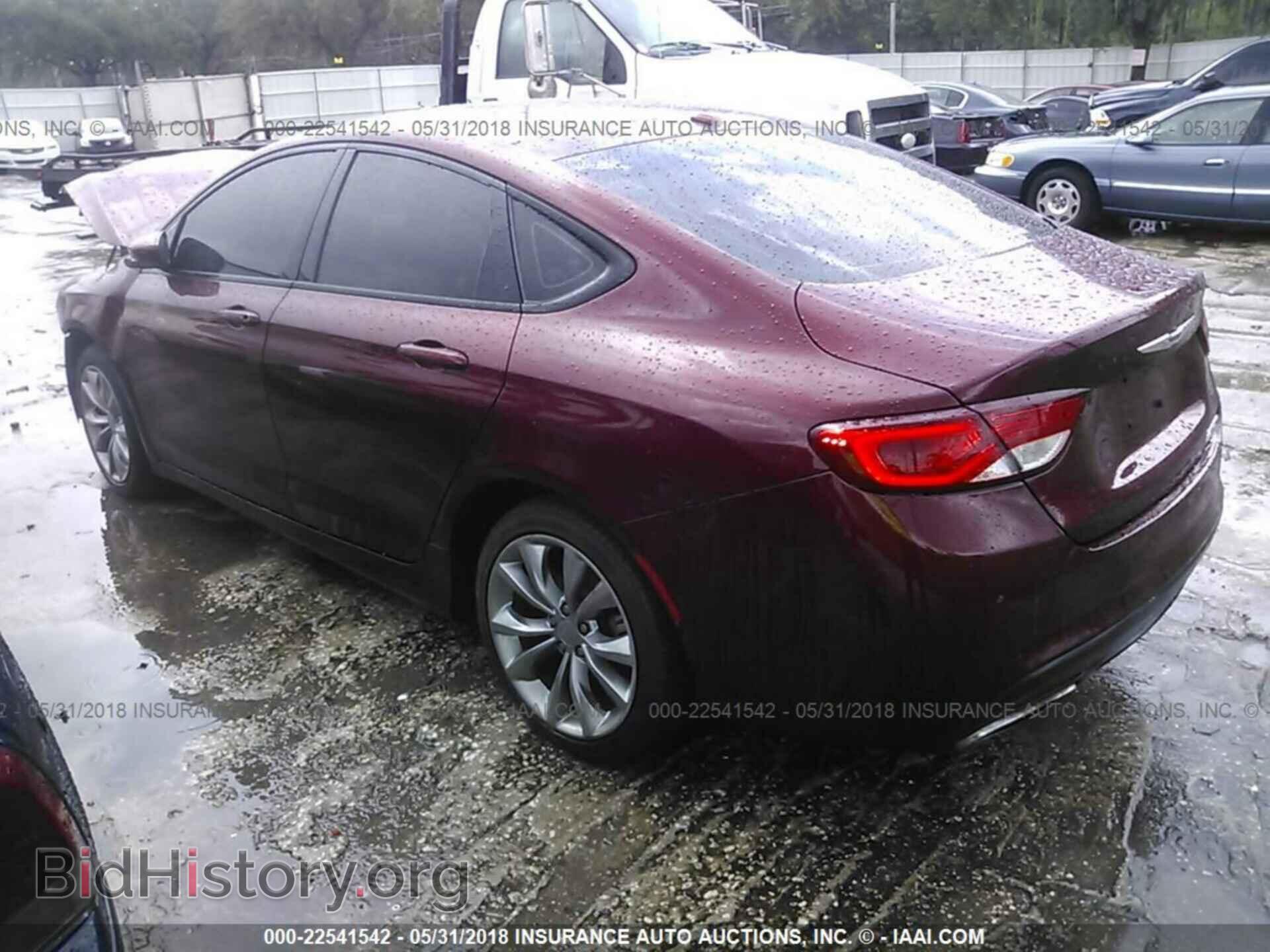 2015 Chrysler 200 - VIN: 1C3CCCBB3FN681324 - Photo 3