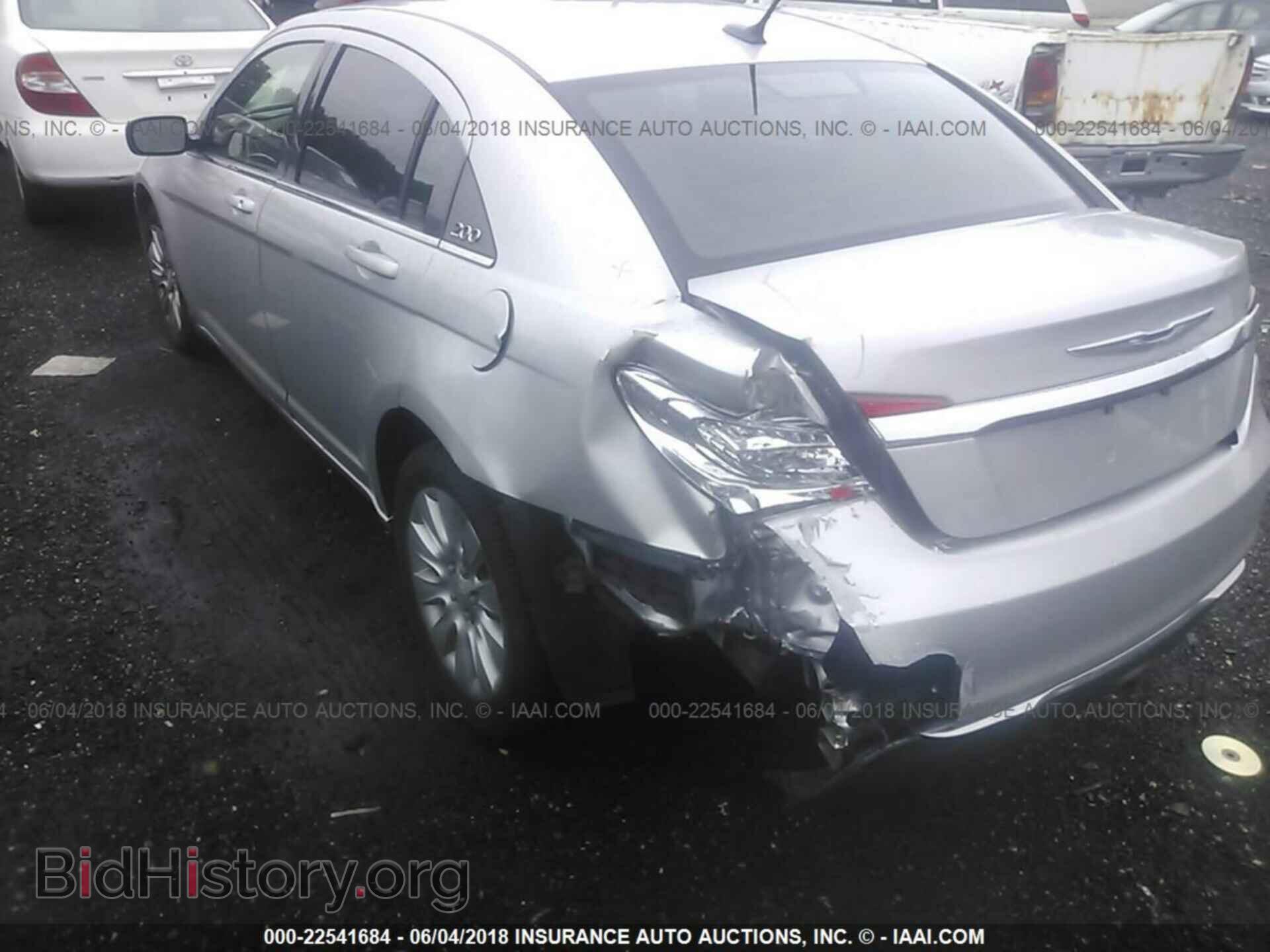 2012 Chrysler 200 - VIN: 1C3CCBBB8CN104570 - Фото 6