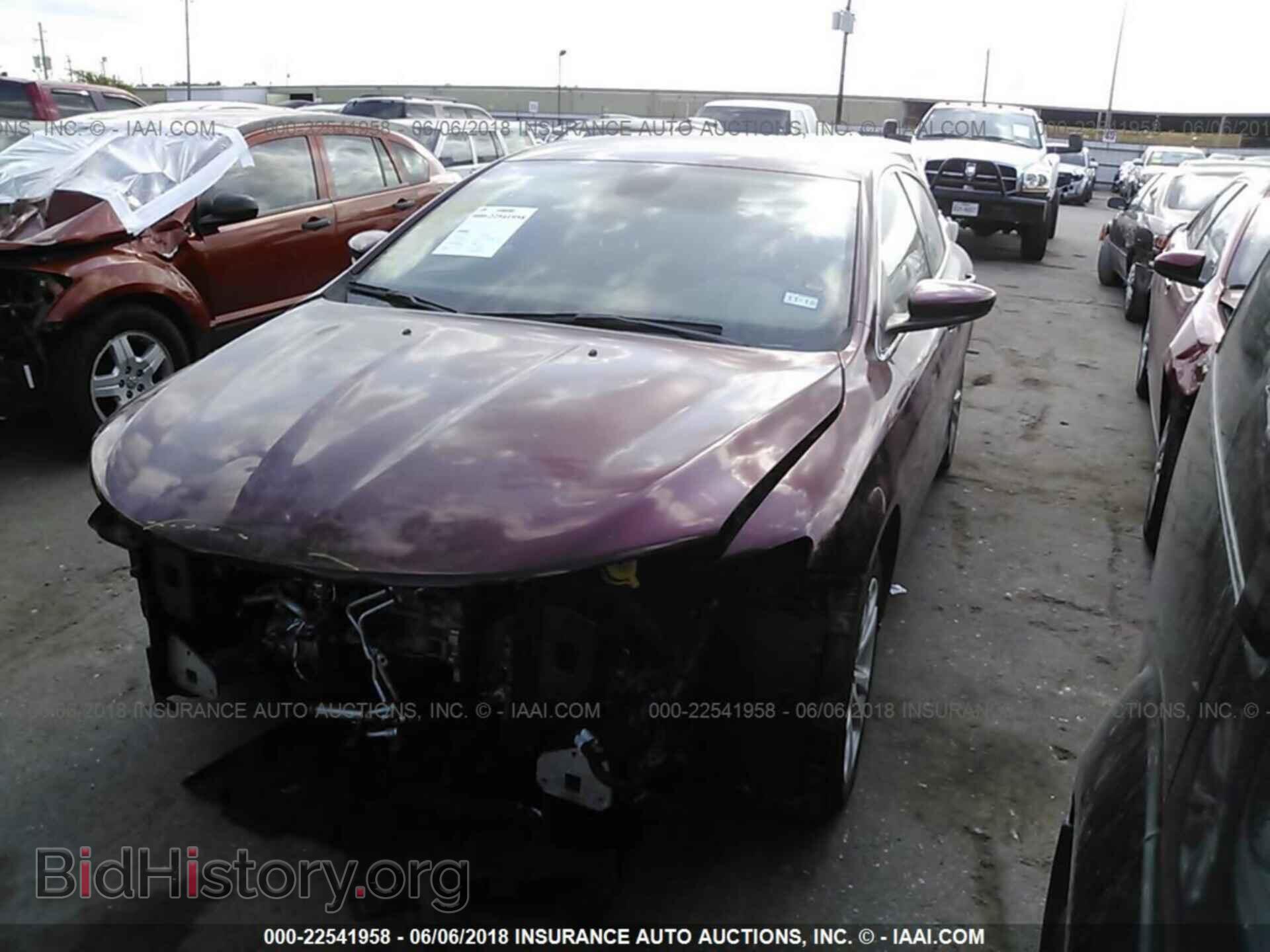 2015 Chrysler 200 - VIN: 1C3CCCAB6FN539163 - Photo 2