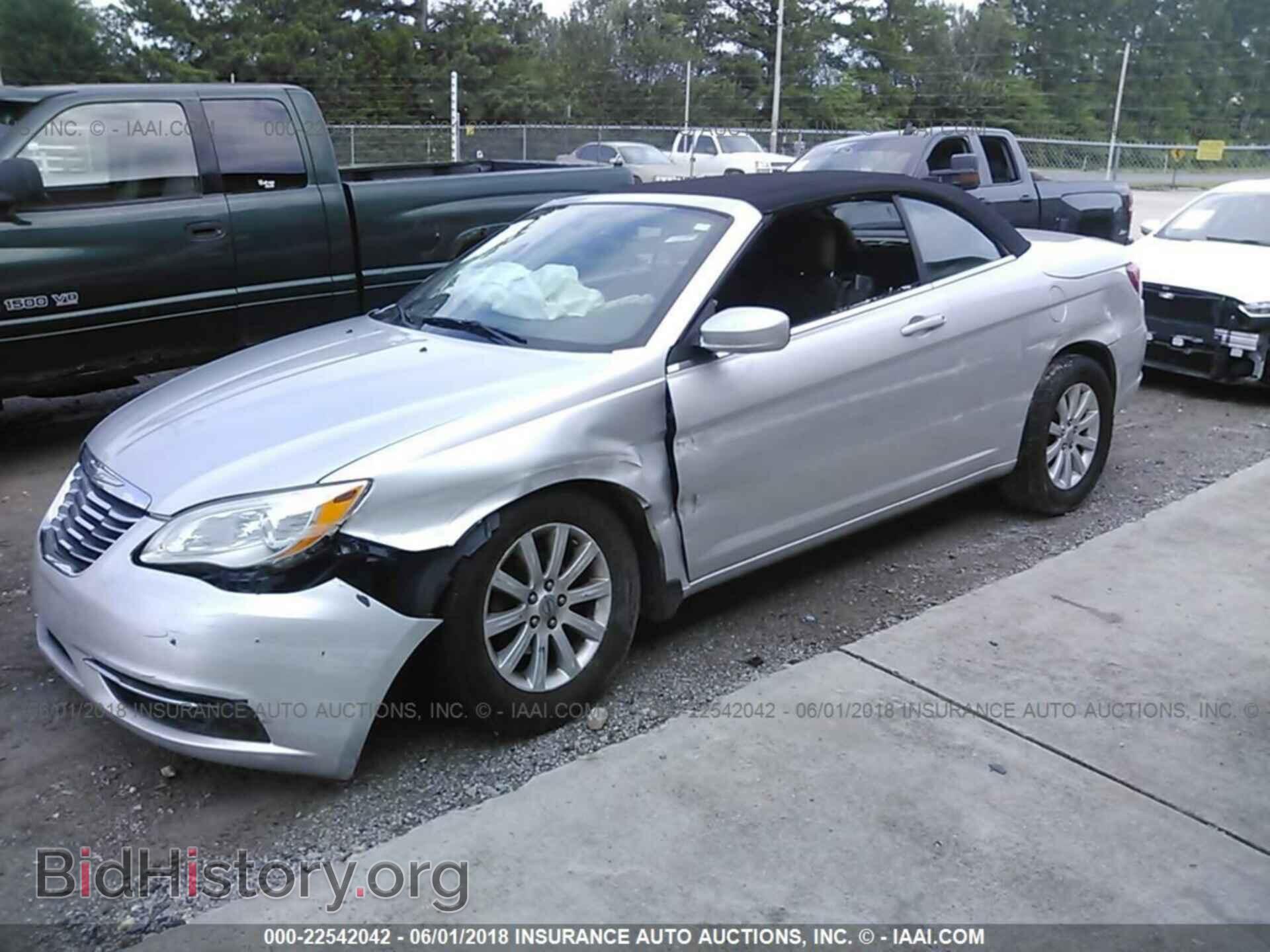 2012 Chrysler 200 - VIN: 1C3BCBEB1CN162849 - Фото 2