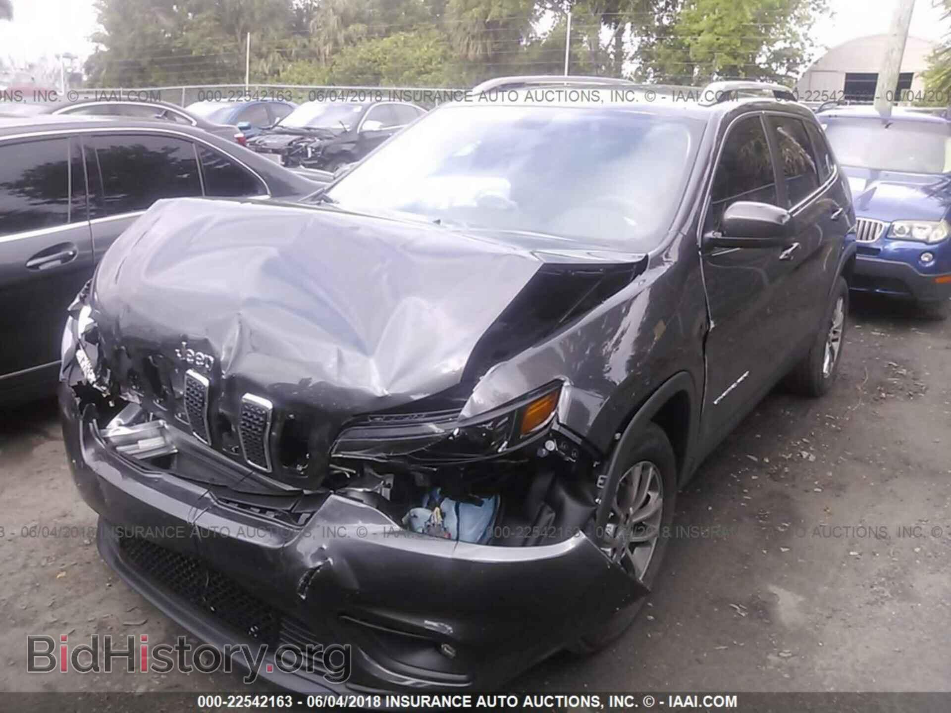2019 Jeep Cherokee - VIN: 1C4PJLLX9KD110966 - Photo 6