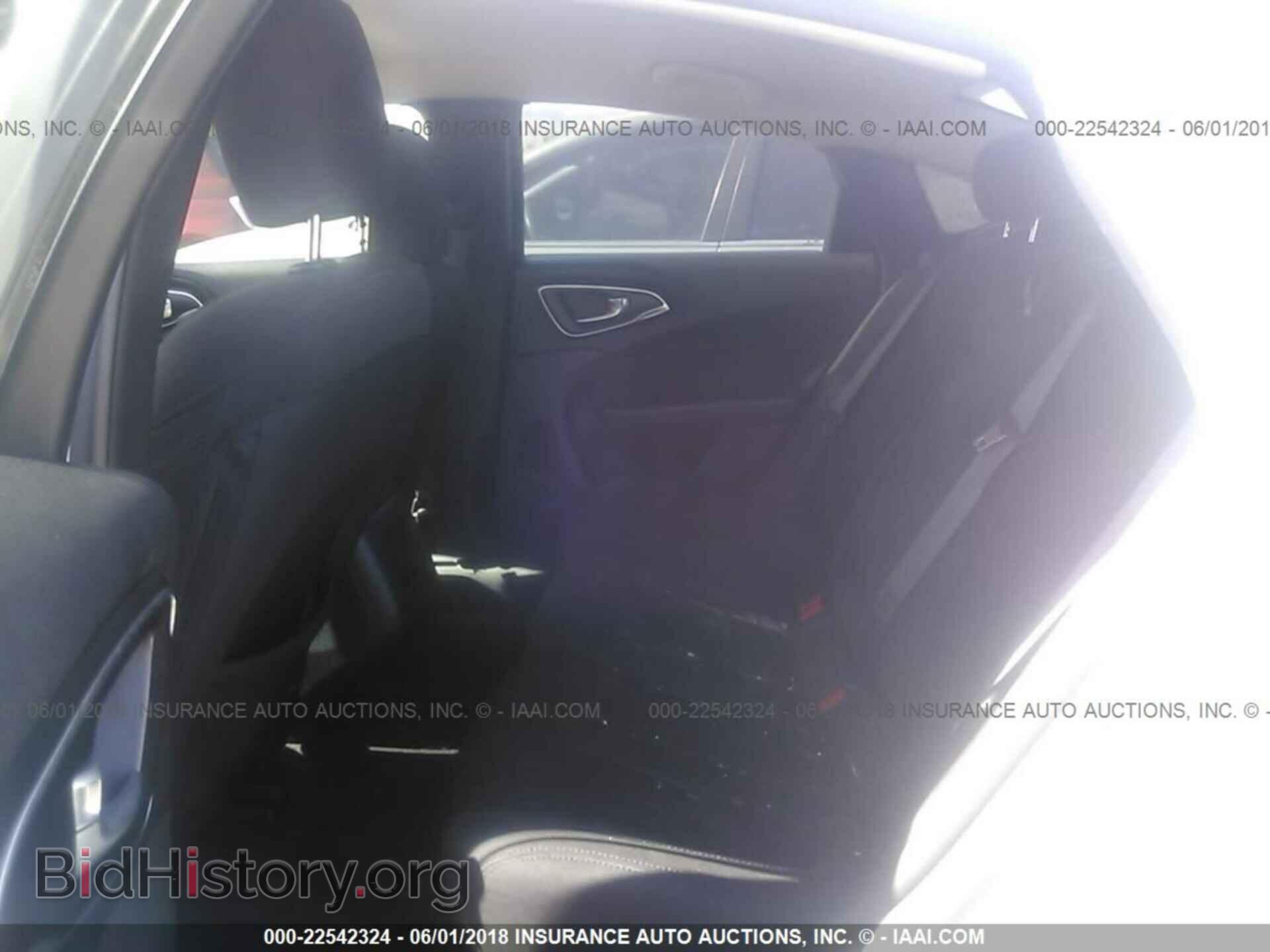 2015 Chrysler 200 - VIN: 1C3CCCAB7FN696295 - Фото 8