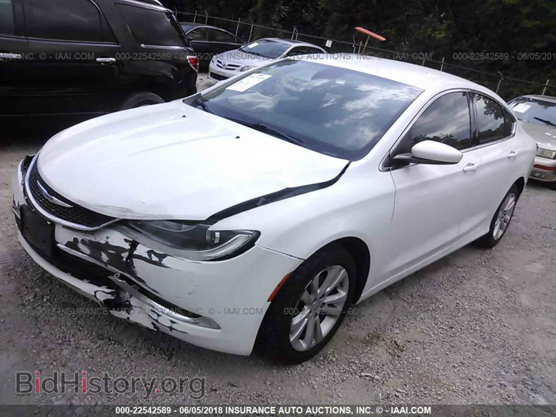 2015 Chrysler 200 - VIN: 1C3CCCAB8FN579275 - Photo 2