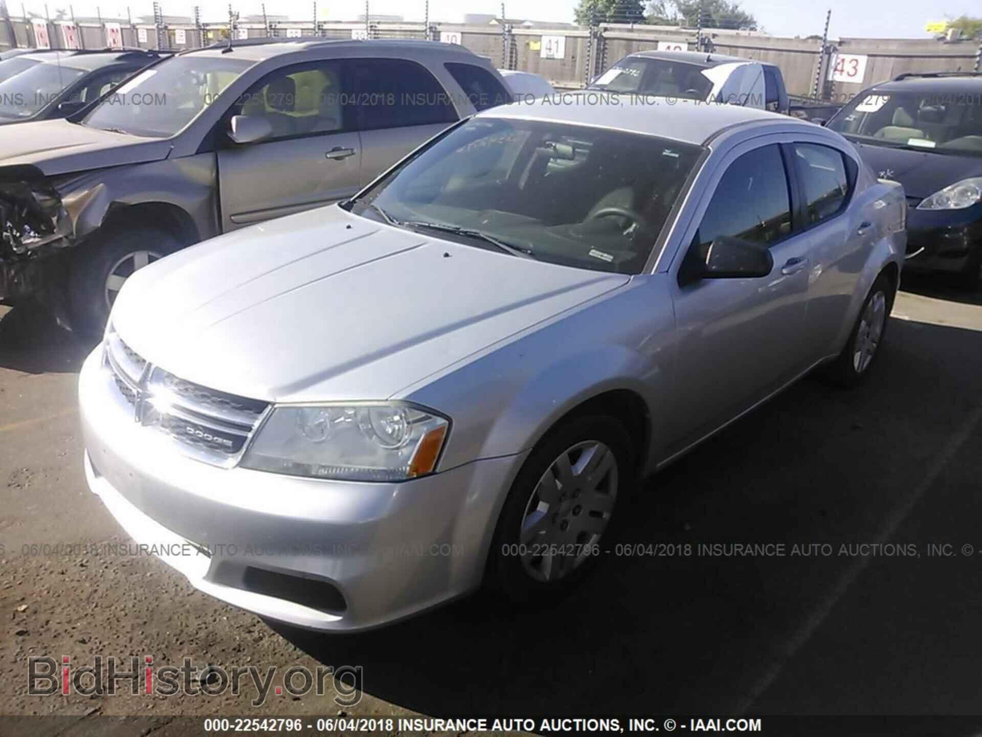 2011 Dodge Avenger - VIN: 1B3BD4FB5BN516911 - Фото 2