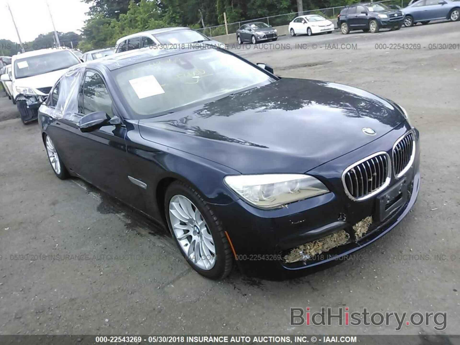 Photo WBAYF8C54ED142257 - Bmw 750 2014