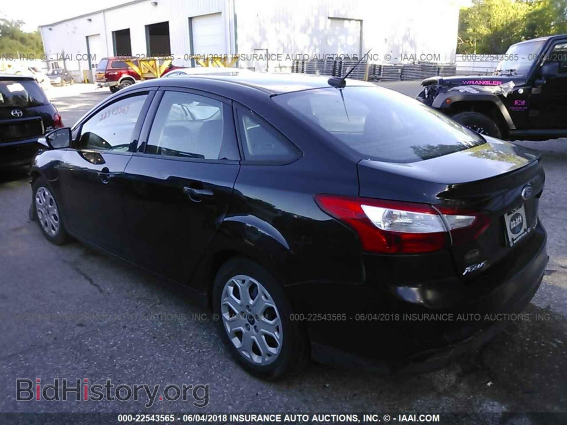 2014 Ford Focus - VIN: 1FADP3F29EL331436 - Фото 3