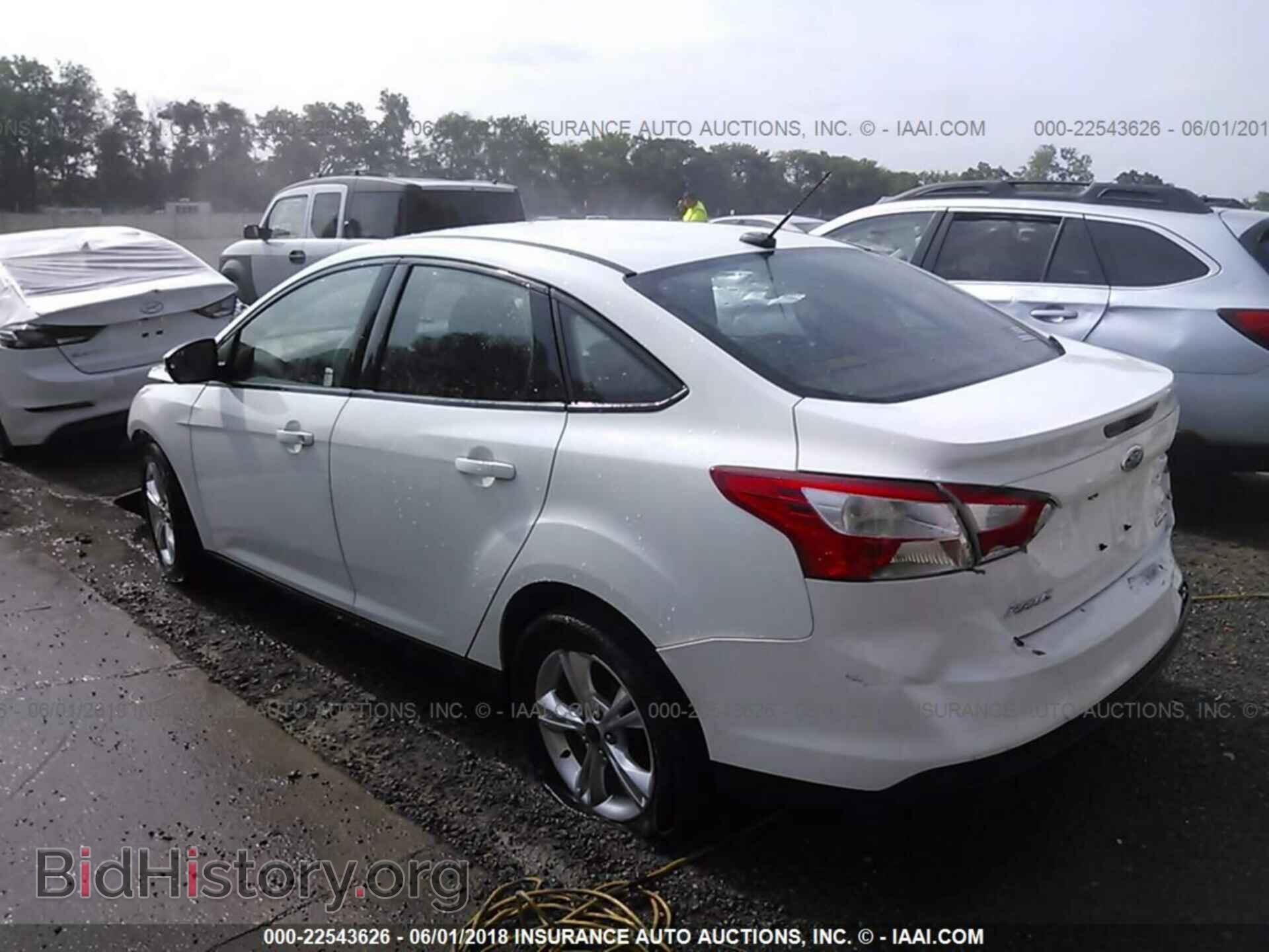 2014 Ford Focus - VIN: 1FADP3F22EL354184 - Фото 3