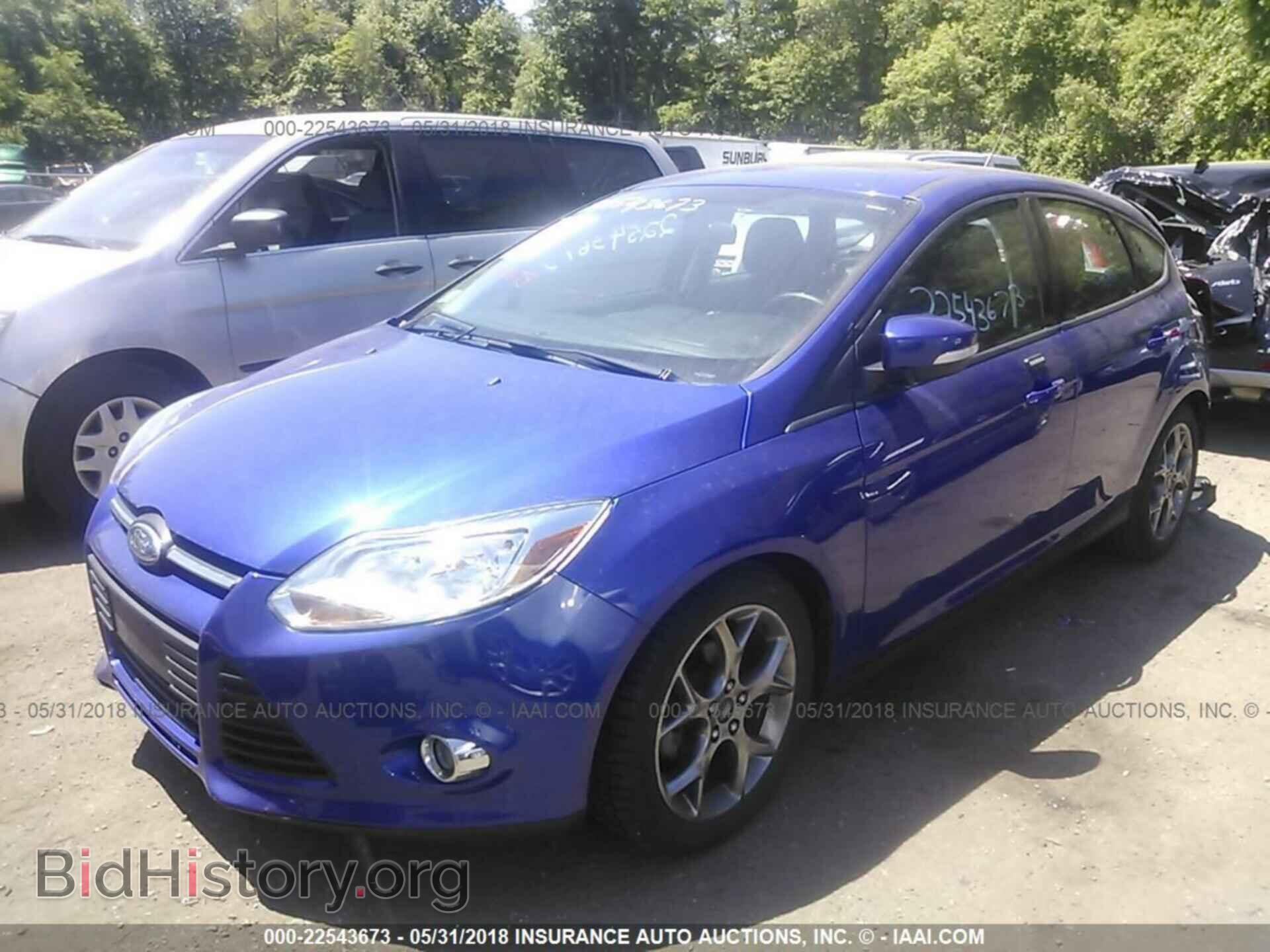 2014 Ford Focus - VIN: 1FADP3K20EL250802 - Photo 2
