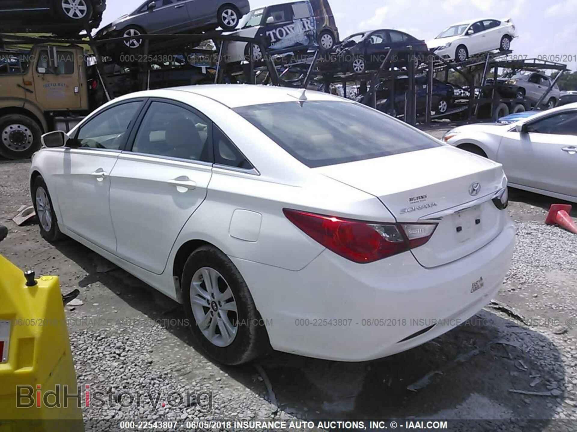 2012 Hyundai Sonata - VIN: 5NPEB4AC1CH382725 - Фото 3