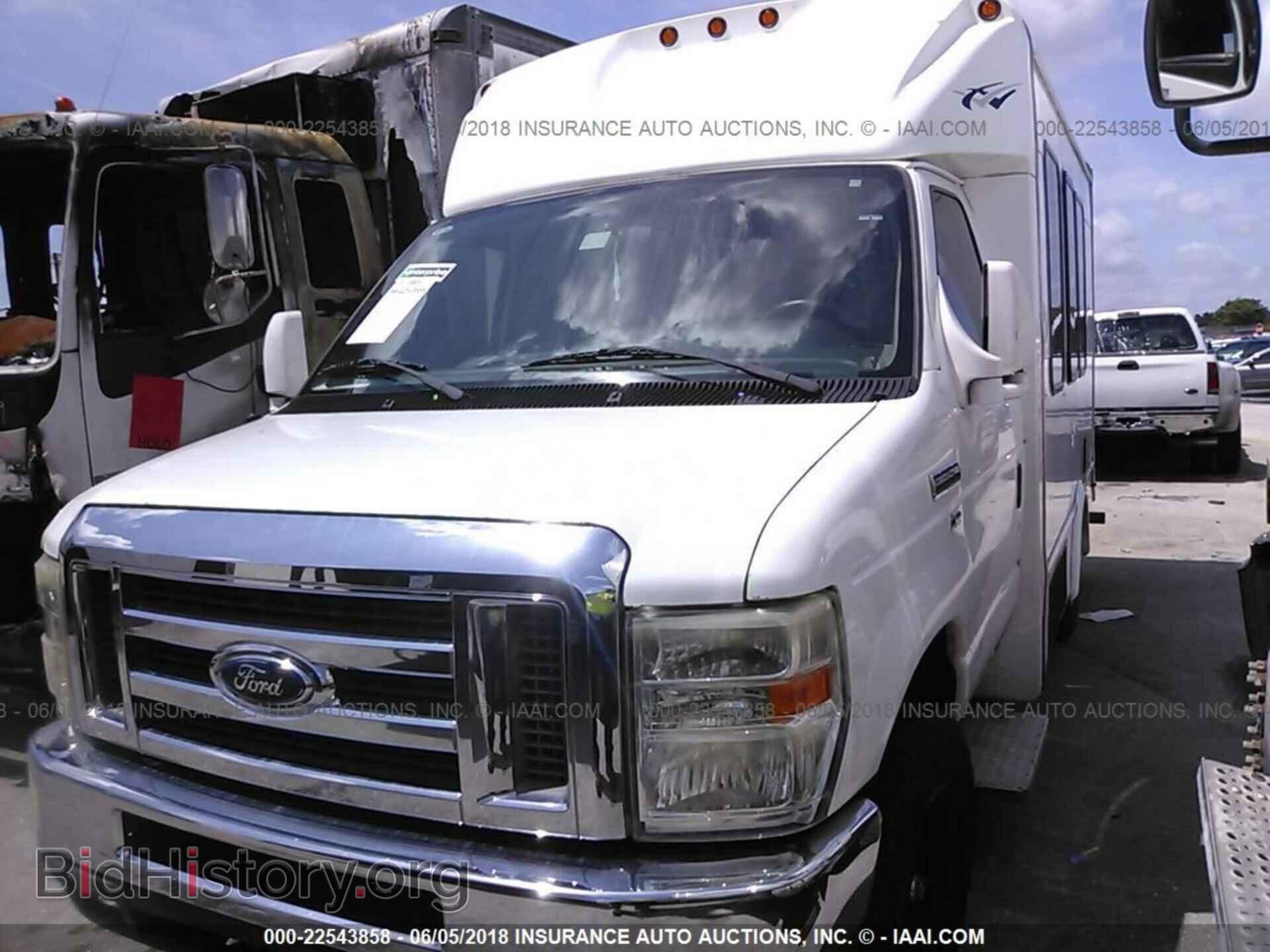 2011 Ford Econoline - VIN: 1FDWE3FL1BDA27178 - Photo 2