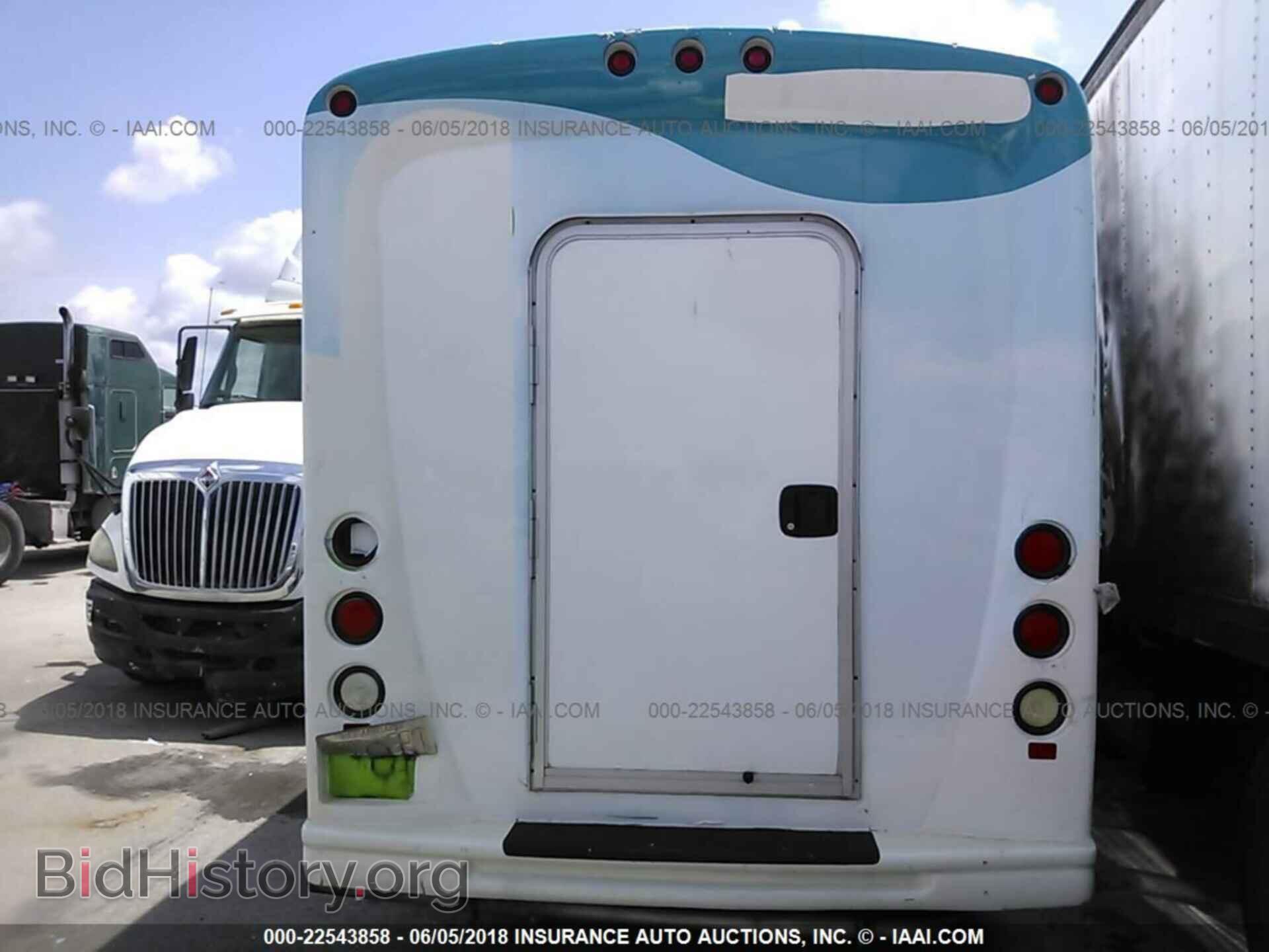 2011 Ford Econoline - VIN: 1FDWE3FL1BDA27178 - Photo 8