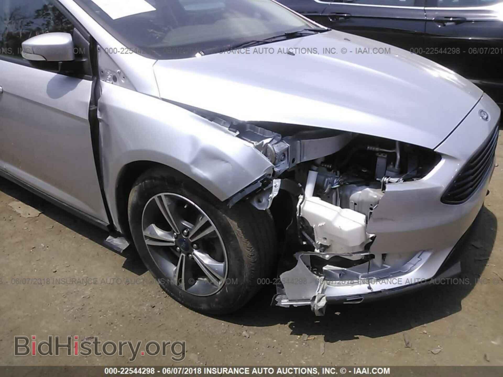 2017 Ford Focus - VIN: 1FADP3FE5HL257415 - Photo 6