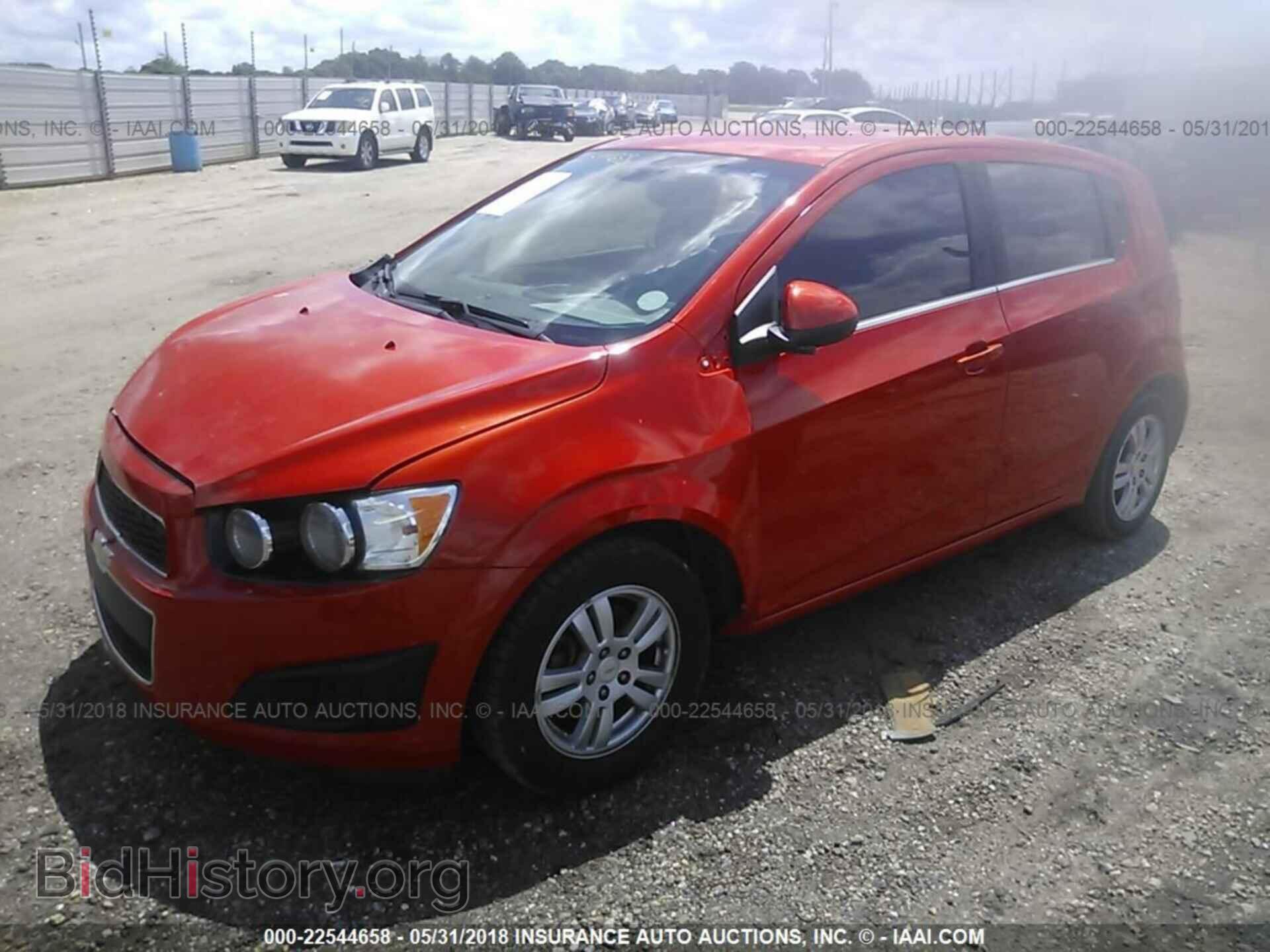 2012 Chevrolet Sonic - VIN: 1G1JC6SH3C4104988 - Фото 2
