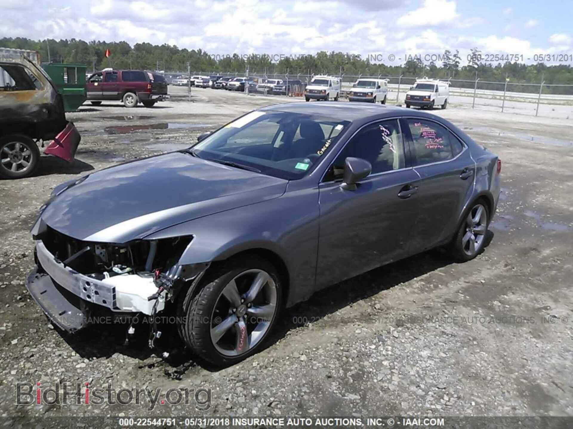 2014 Lexus Is - VIN: JTHBE1D20E5002514 - Photo 2