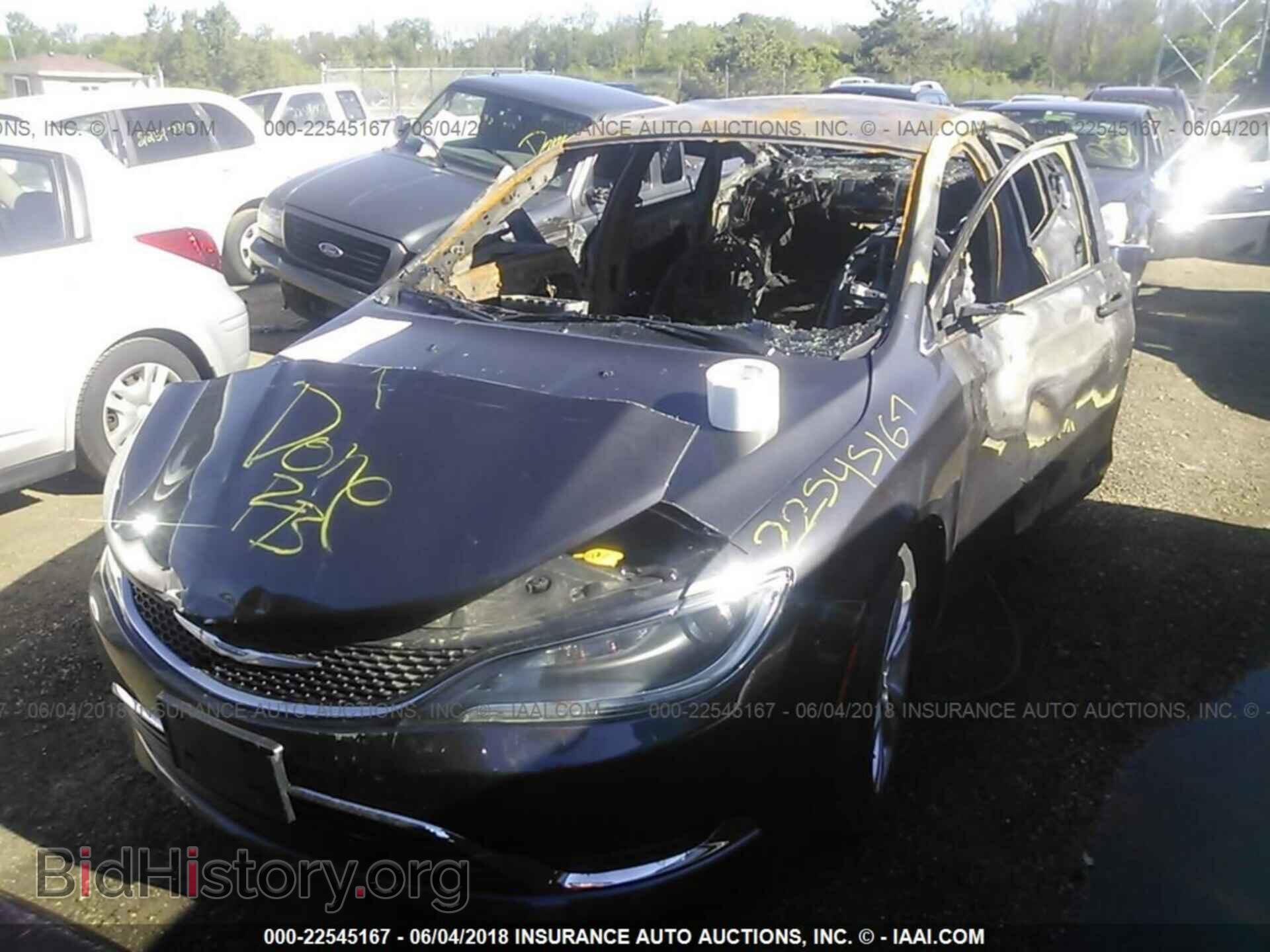 2015 Chrysler 200 - VIN: 1C3CCCAB3FN554302 - Фото 2