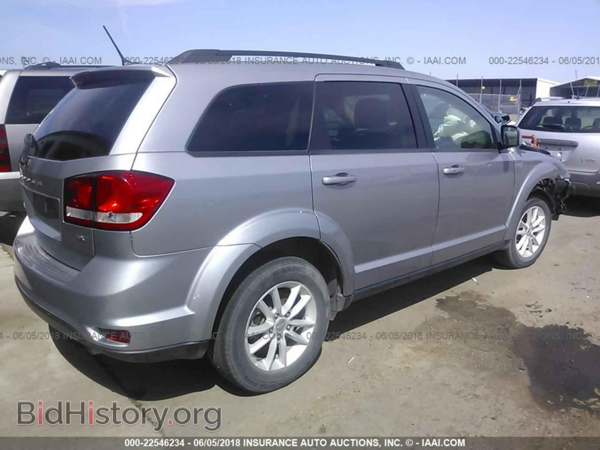 2016 Dodge Journey - VIN: 3C4PDCBB5GT181127 - Photo 4