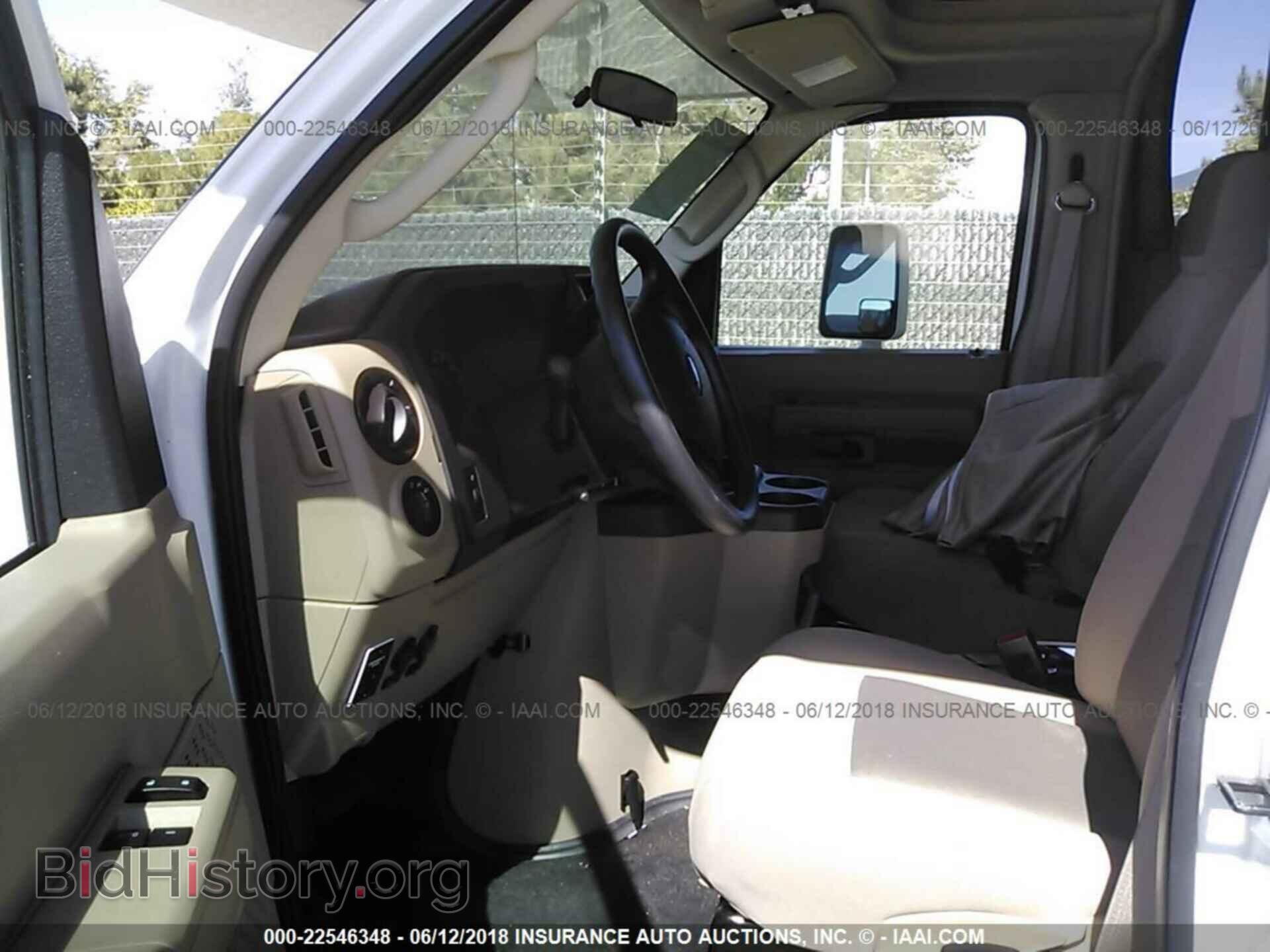 2018 Ford Econoline - VIN: 1FDWE3FS2JDC03693 - Фото 5