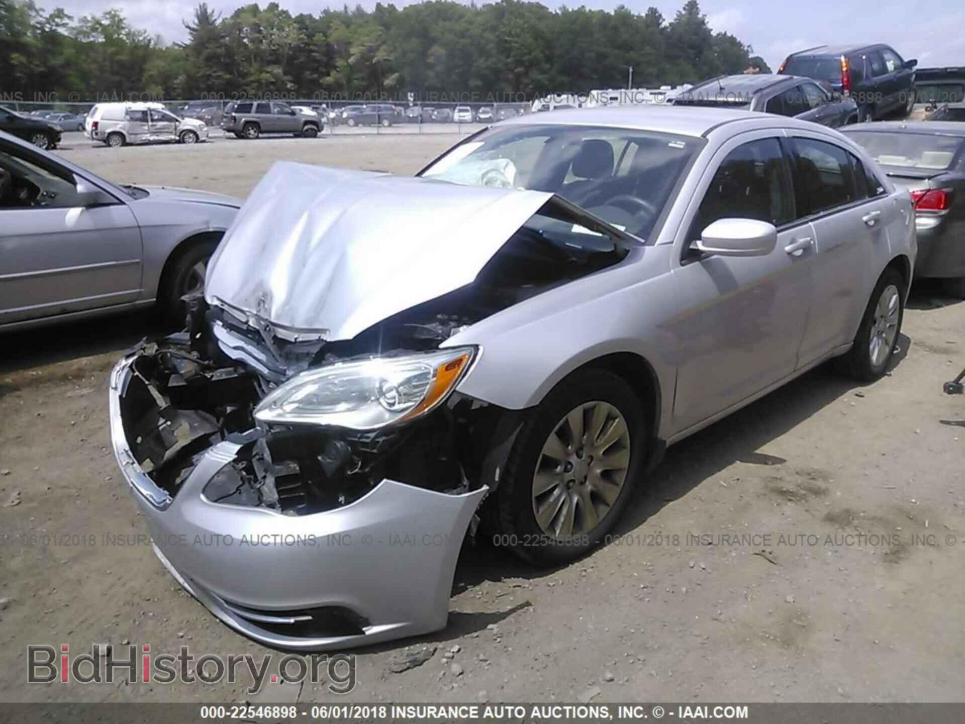 2012 Chrysler 200 - VIN: 1C3CCBAB3CN155864 - Фото 2