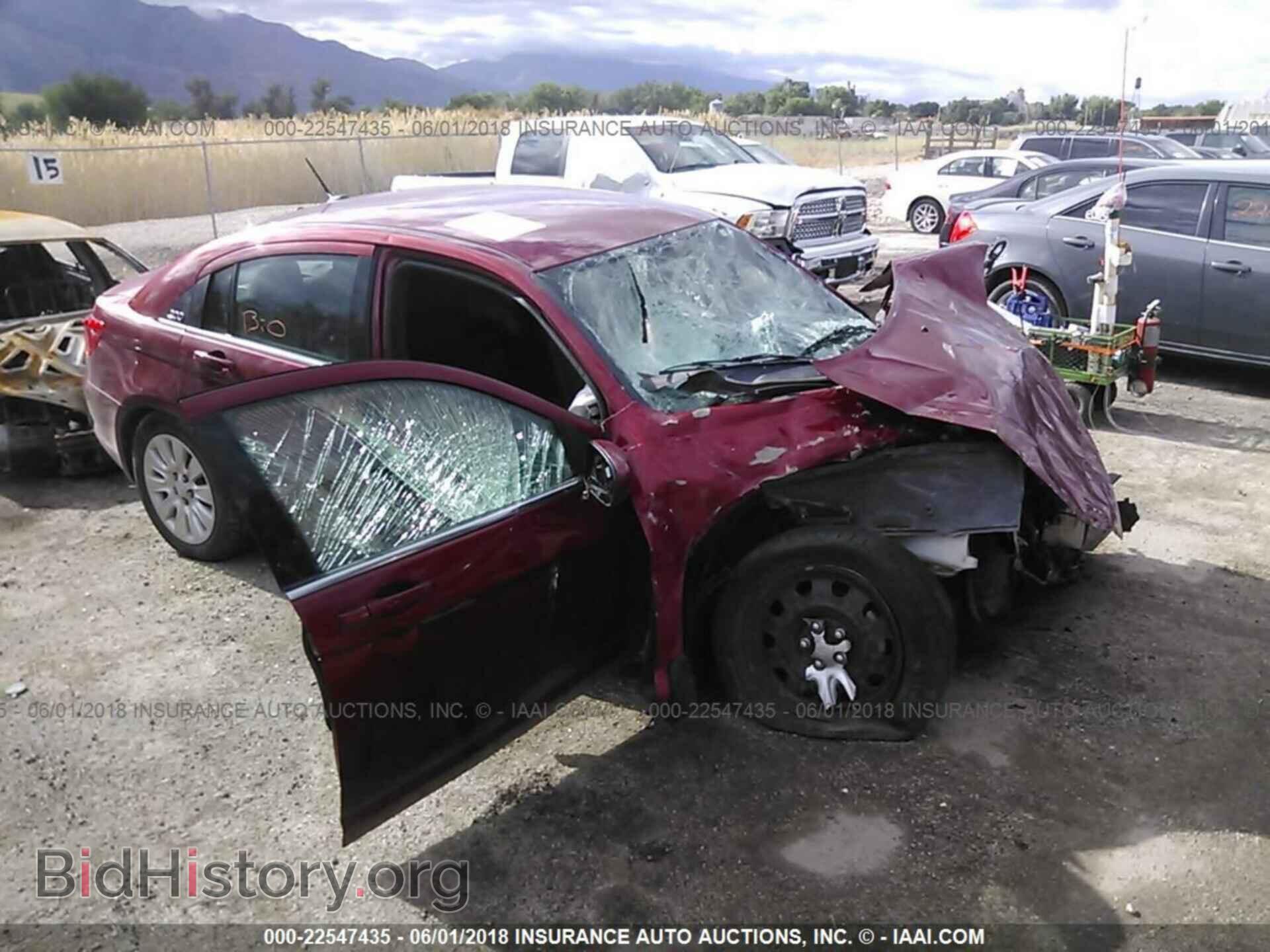 Photo 1C3CCBAB9EN141213 - Chrysler 200 2014