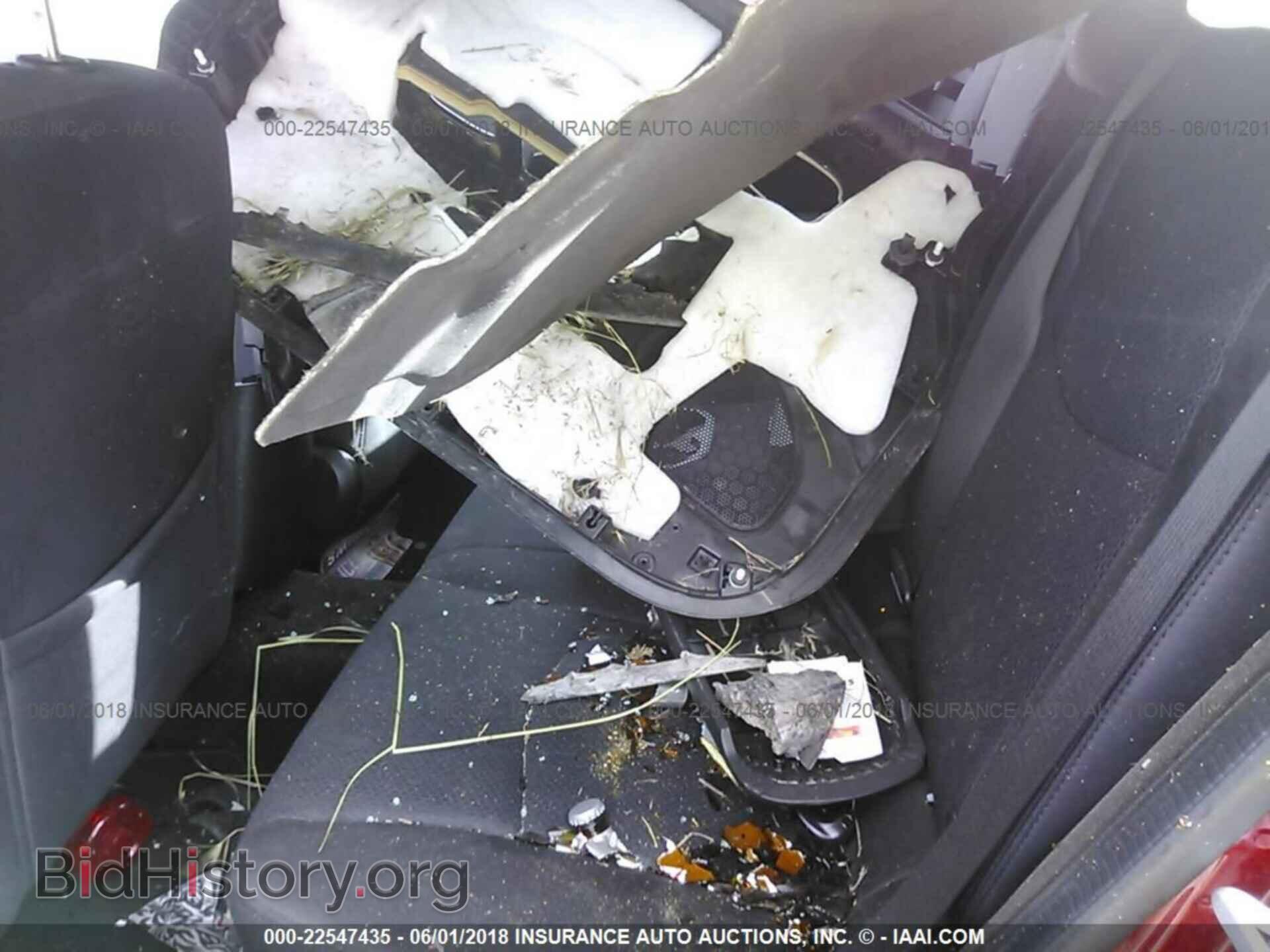 2014 Chrysler 200 - VIN: 1C3CCBAB9EN141213 - Photo 8