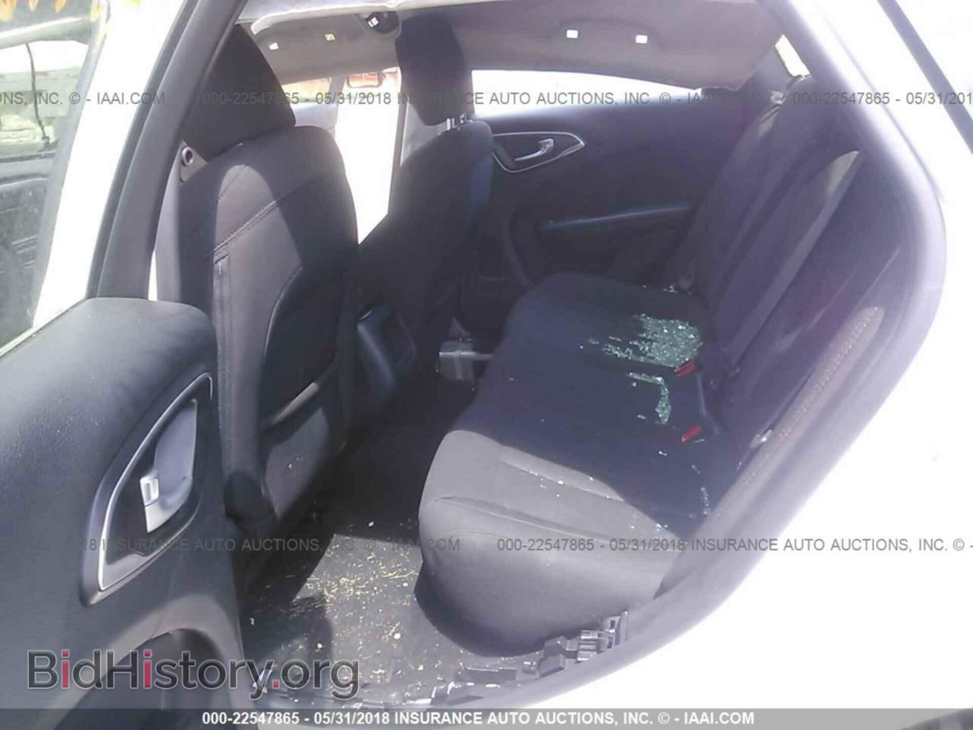 2016 Chrysler 200 - VIN: 1C3CCCAB1GN176773 - Фото 8