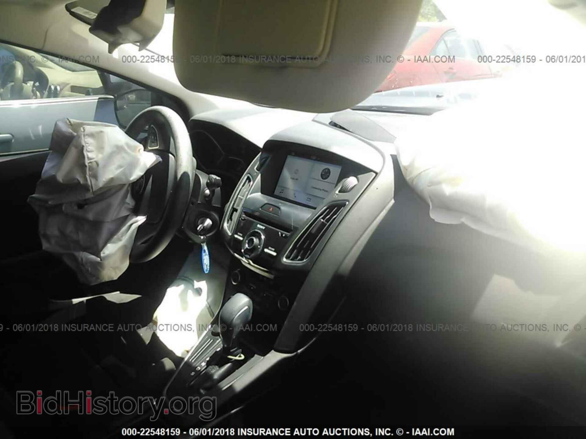 2018 Ford Focus - VIN: 1FADP3H21JL240698 - Фото 5