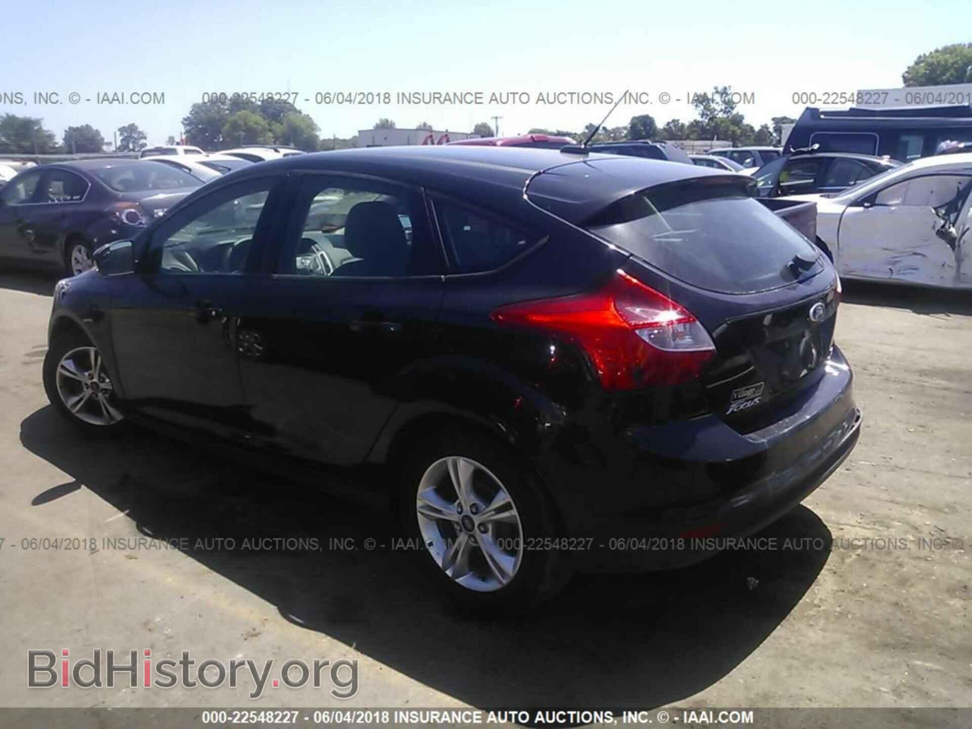2014 Ford Focus - VIN: 1FADP3K22EL186715 - Photo 3