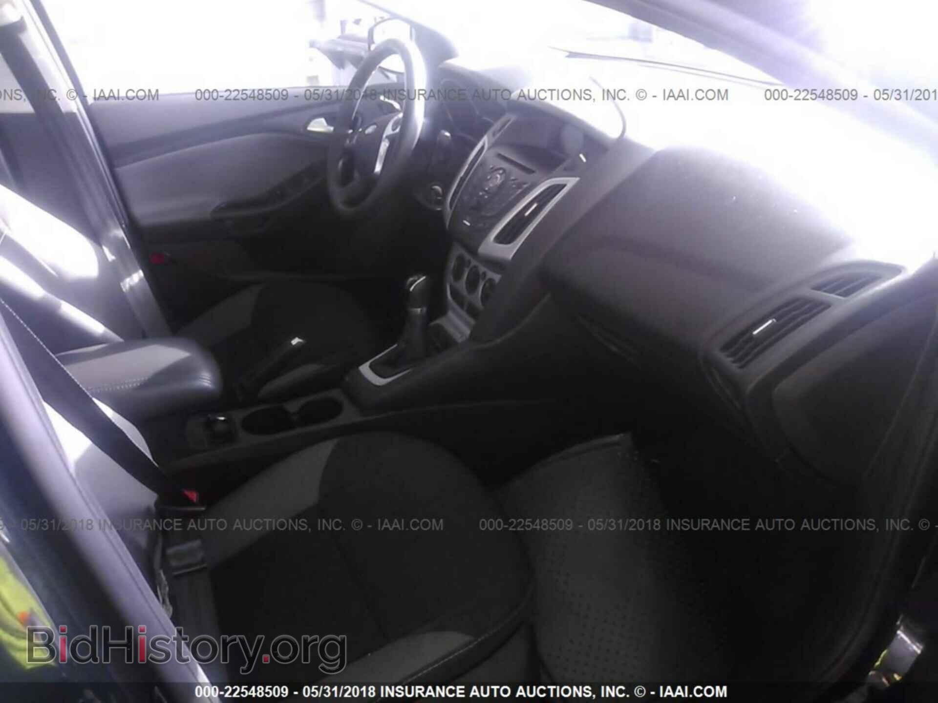 2014 Ford Focus - VIN: 1FADP3F20EL338520 - Photo 5