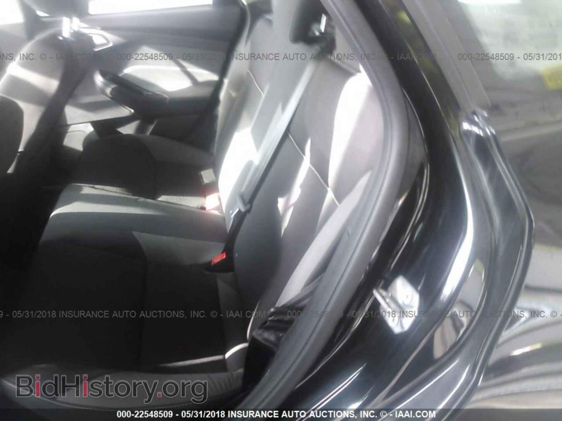 2014 Ford Focus - VIN: 1FADP3F20EL338520 - Photo 8