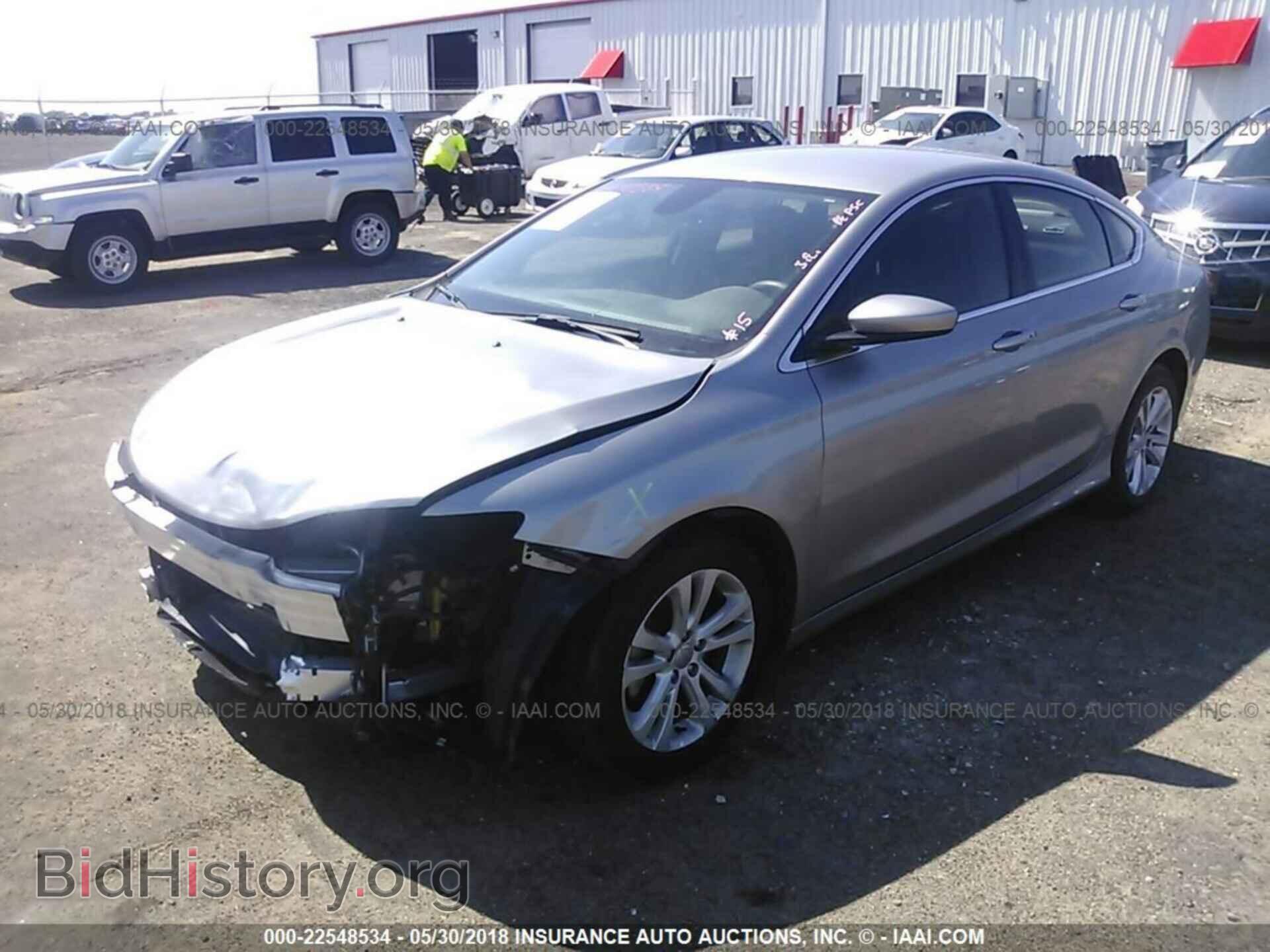 2015 Chrysler 200 - VIN: 1C3CCCABXFN707726 - Photo 2