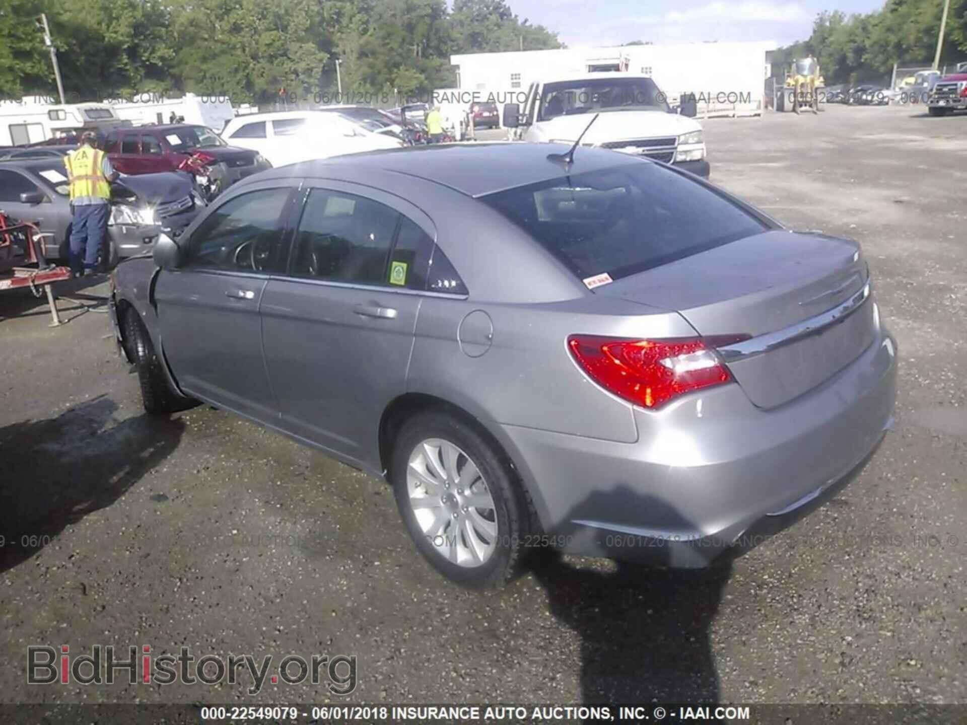 2013 Chrysler 200 - VIN: 1C3CCBBB7DN546421 - Фото 3