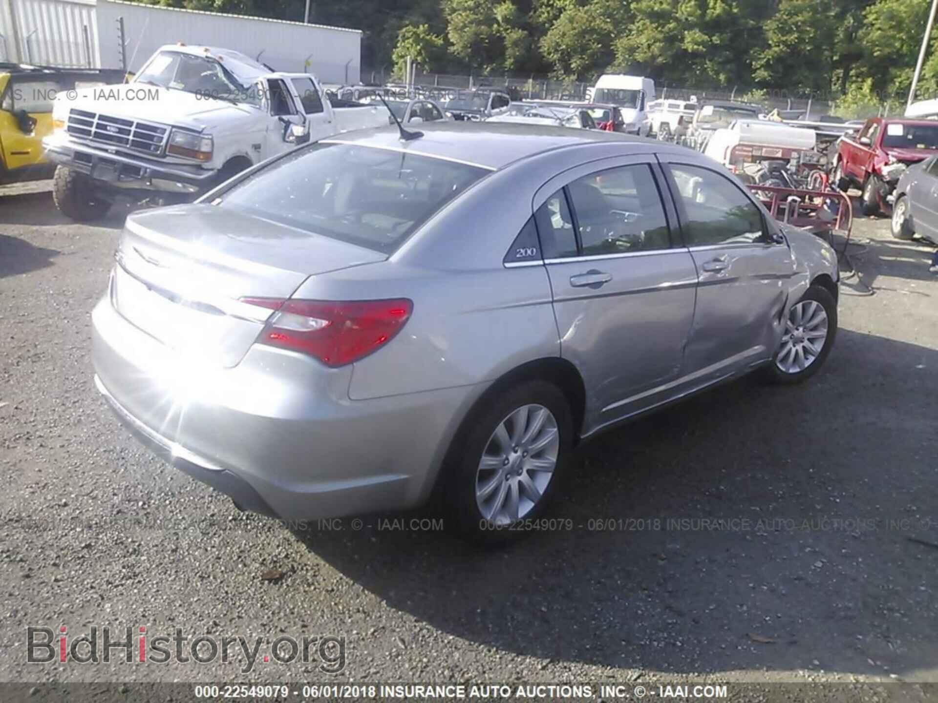 2013 Chrysler 200 - VIN: 1C3CCBBB7DN546421 - Фото 4