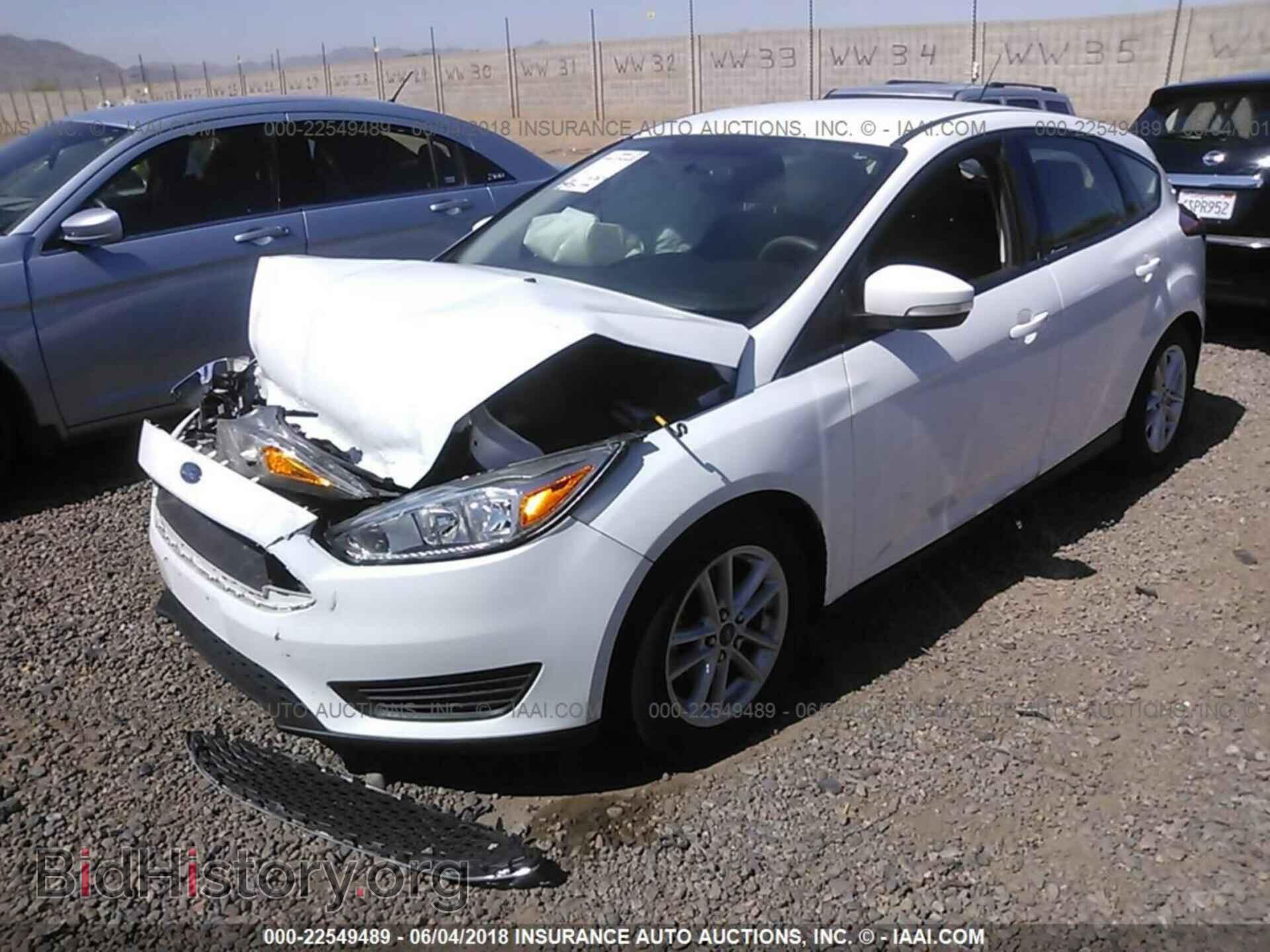 2015 Ford Focus - VIN: 1FADP3K26FL307313 - Photo 2
