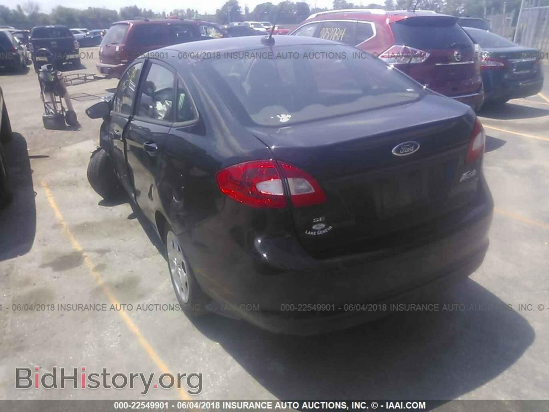 2013 Ford Fiesta - VIN: 3FADP4BJ1DM175604 - Фото 3