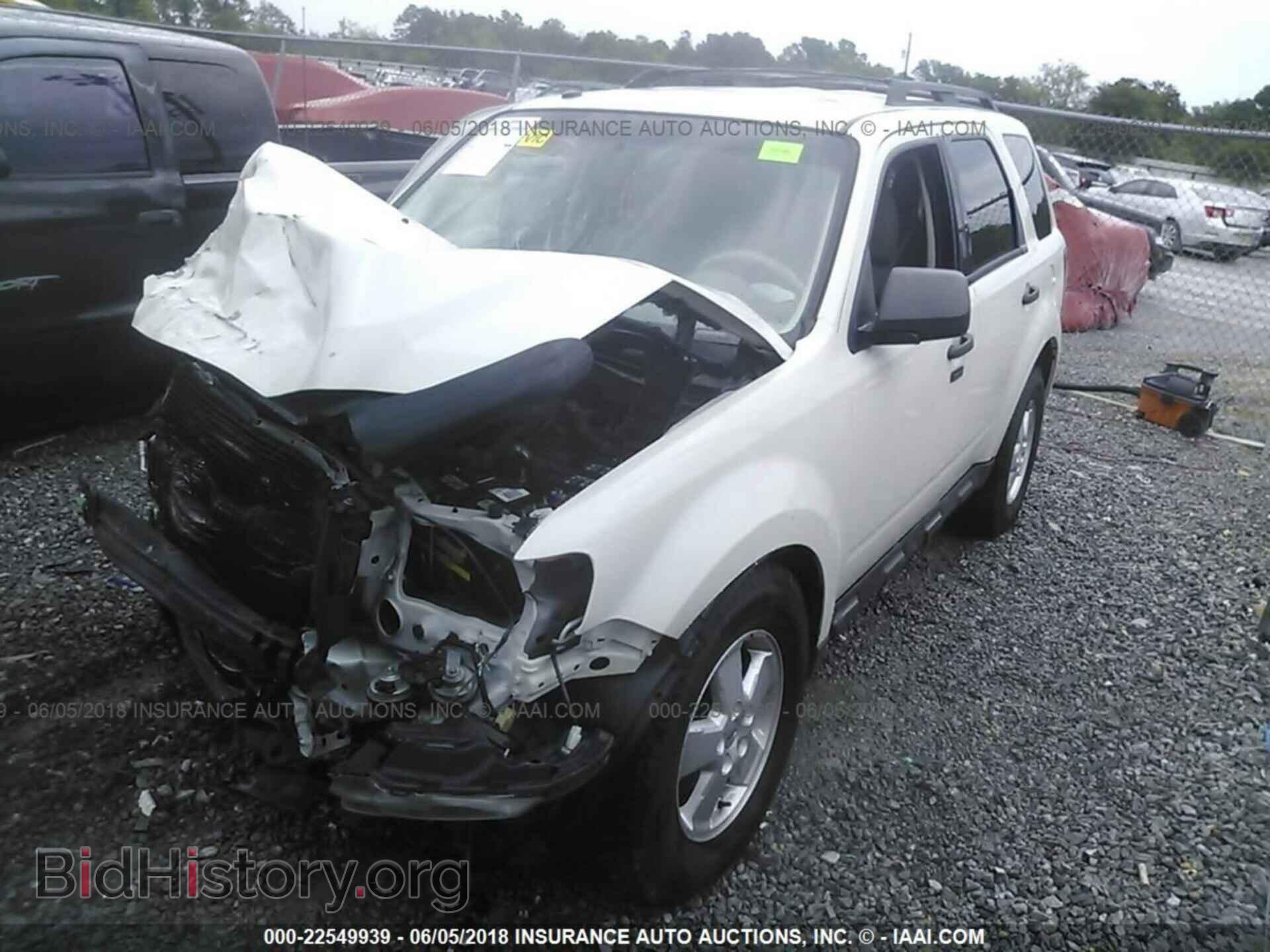 2012 Ford Escape - VIN: 1FMCU9D78CKC71020 - Фото 2