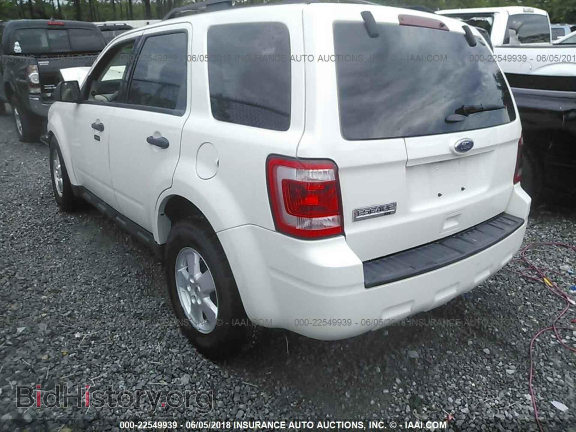 2012 Ford Escape - VIN: 1FMCU9D78CKC71020 - Фото 3