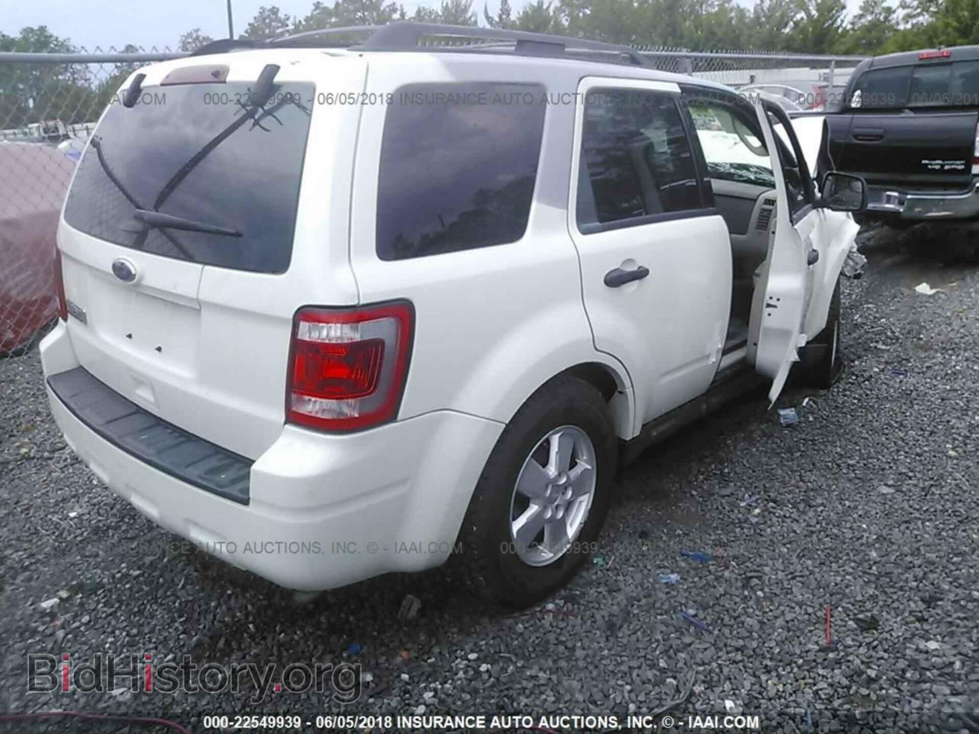 2012 Ford Escape - VIN: 1FMCU9D78CKC71020 - Фото 4