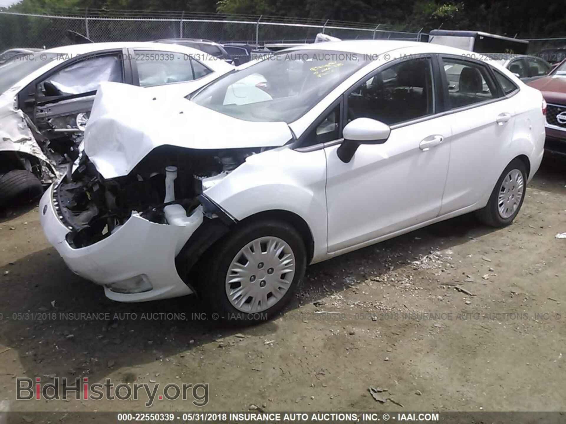 2014 Ford Fiesta - VIN: 3FADP4AJ1EM226263 - Фото 2
