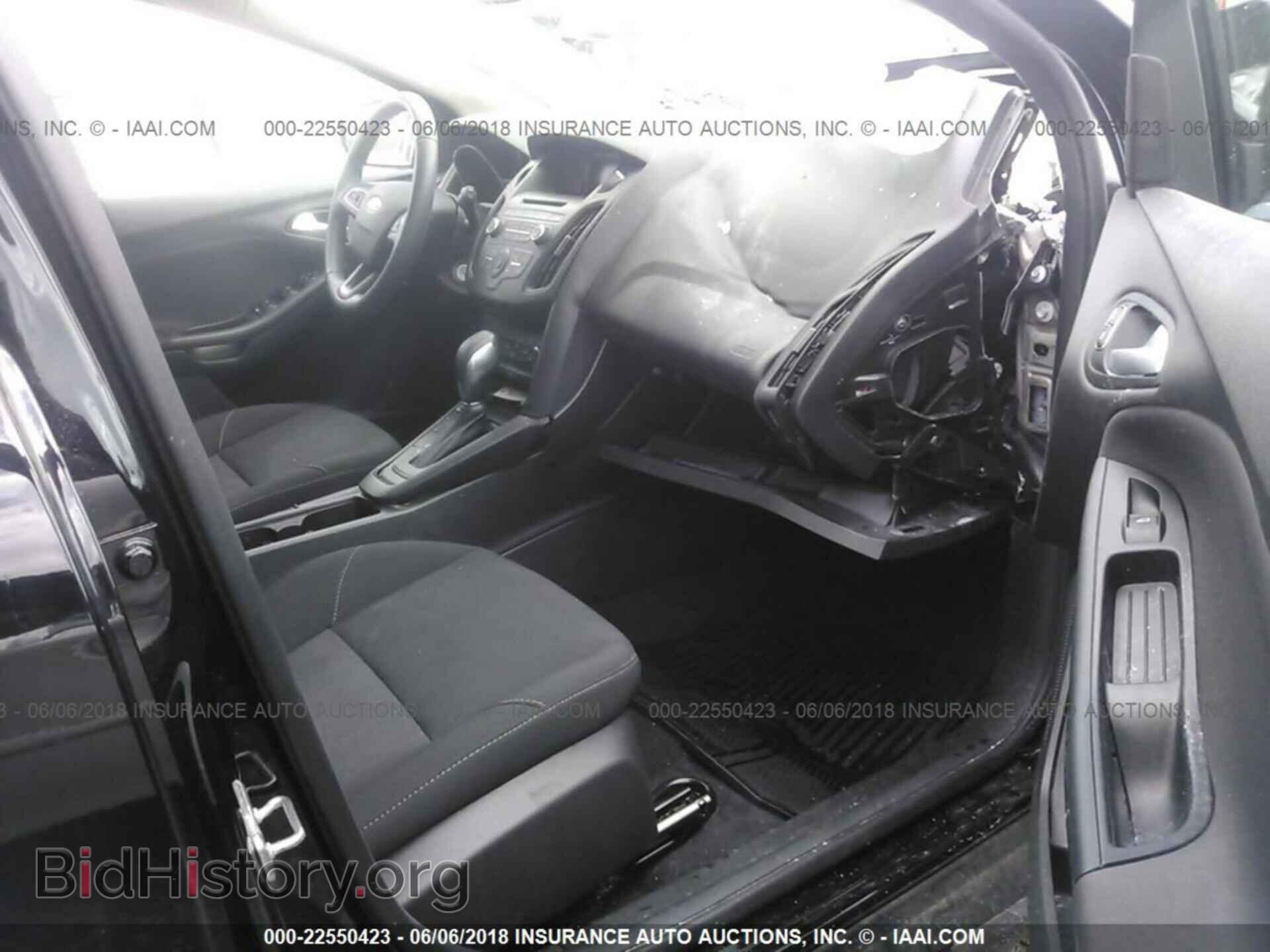 2017 Ford Focus - VIN: 1FADP3K23HL206877 - Фото 5