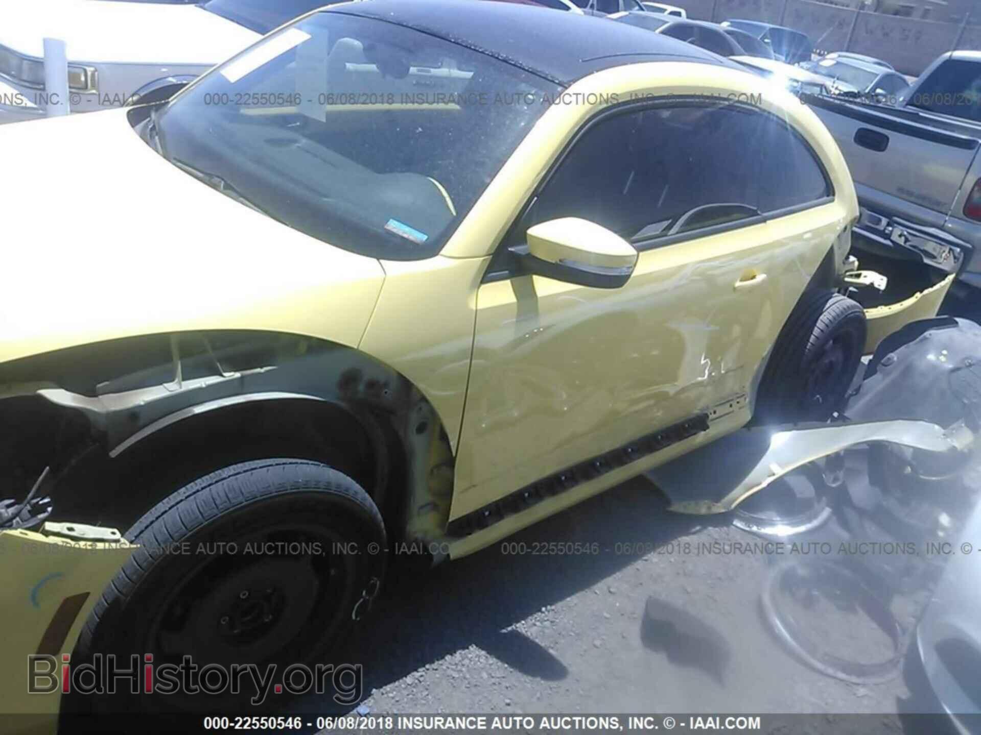 2013 Volkswagen Beetle - VIN: 3VWJP7AT4DM606029 - Фото 6