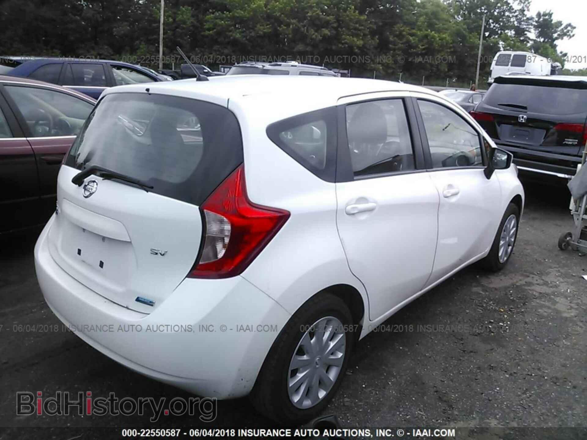 2015 Nissan Versa note - VIN: 3N1CE2CP4FL404162 - Photo 4