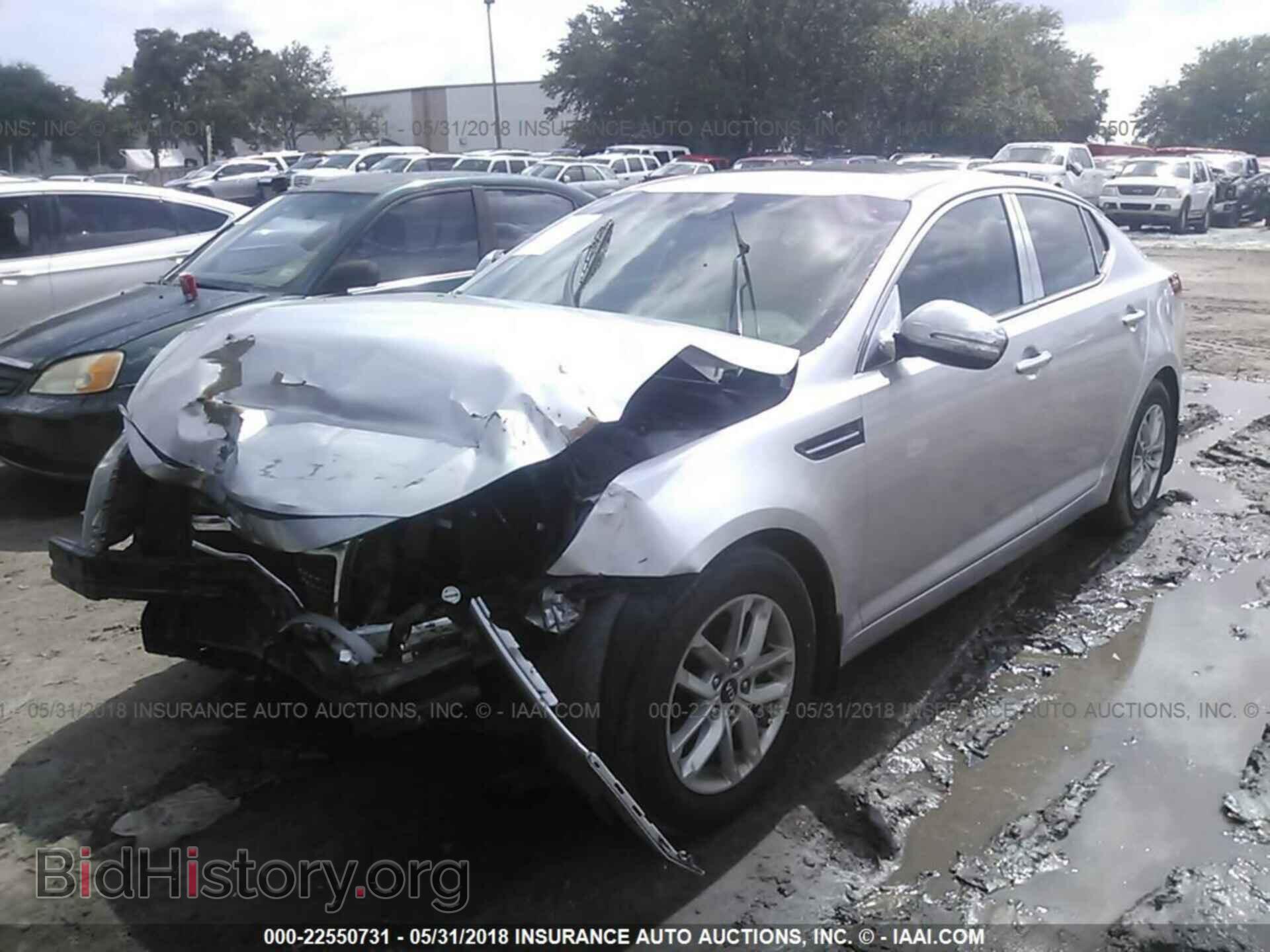 2011 Kia Optima - VIN: KNAGM4A70B5125945 - Фото 2