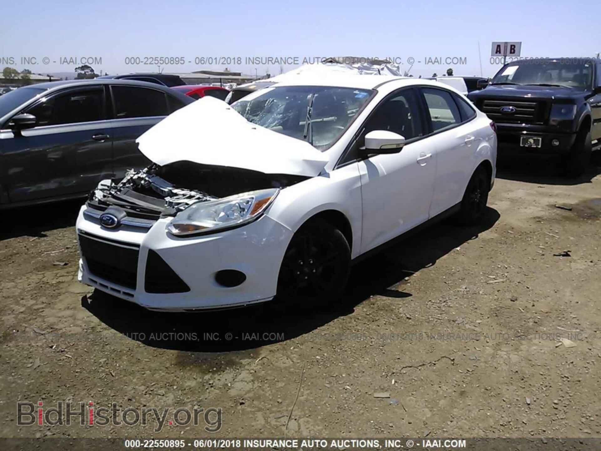 2013 Ford Focus - VIN: 1FADP3F20DL277295 - Photo 2
