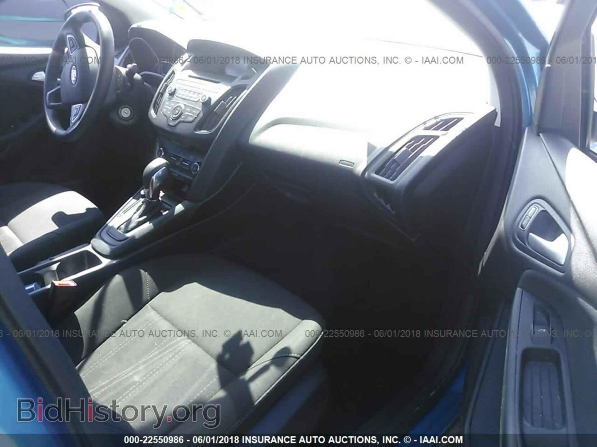 2017 Ford Focus - VIN: 1FADP3F24HL252910 - Фото 5
