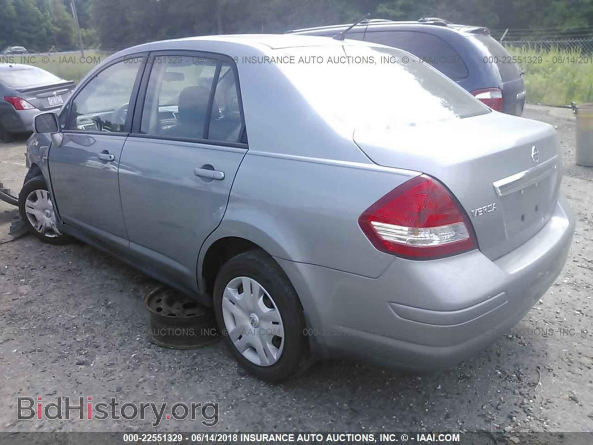 2011 Nissan Versa - VIN: 3N1BC1AP5BL413204 - Фото 3