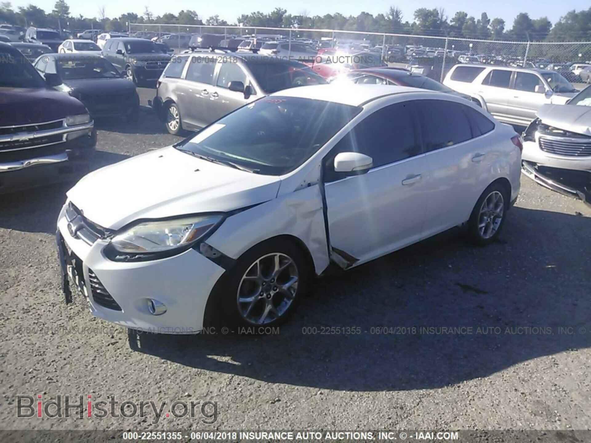 2012 Ford Focus - VIN: 1FAHP3H21CL302167 - Photo 2