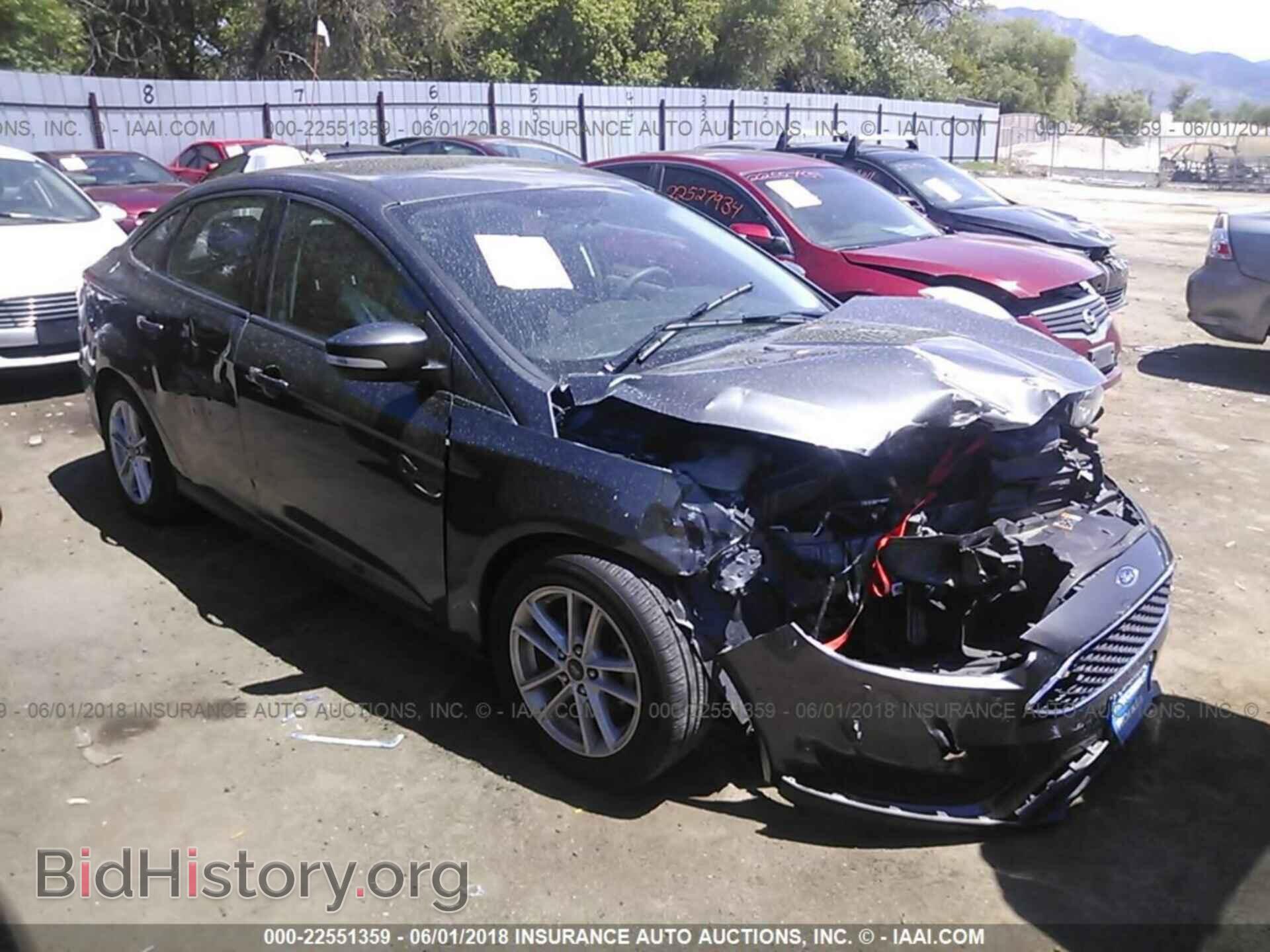 Photo 1FADP3F23HL216433 - Ford Focus 2017