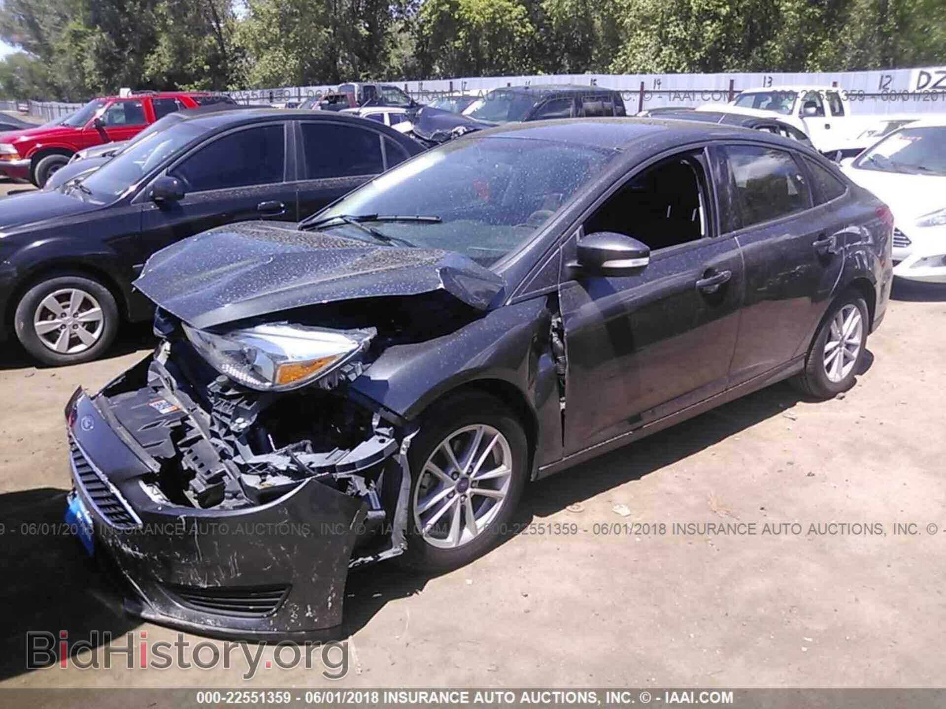 2017 Ford Focus - VIN: 1FADP3F23HL216433 - Photo 2