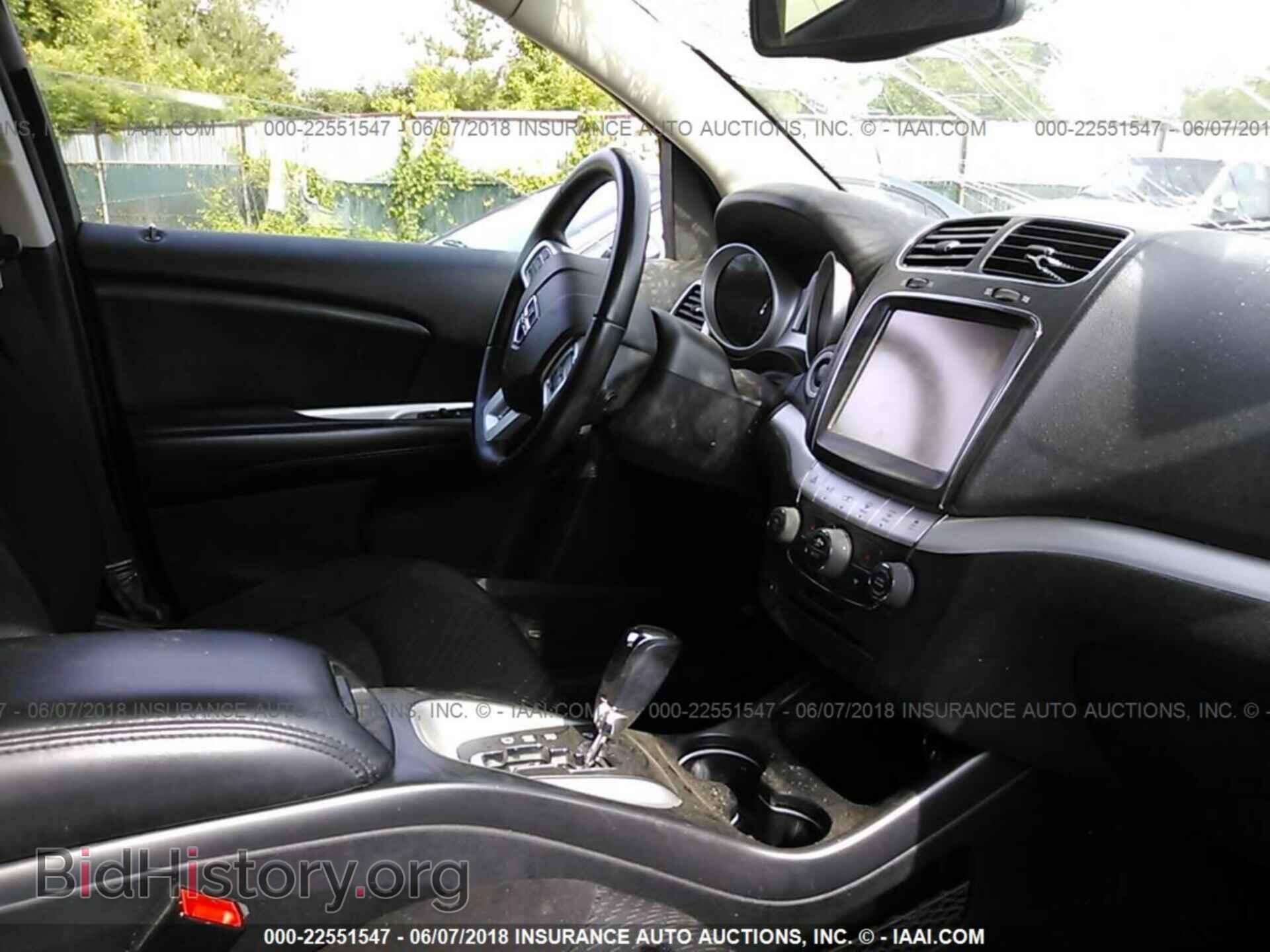 2014 Dodge Journey - VIN: 3C4PDDBGXET177640 - Фото 5