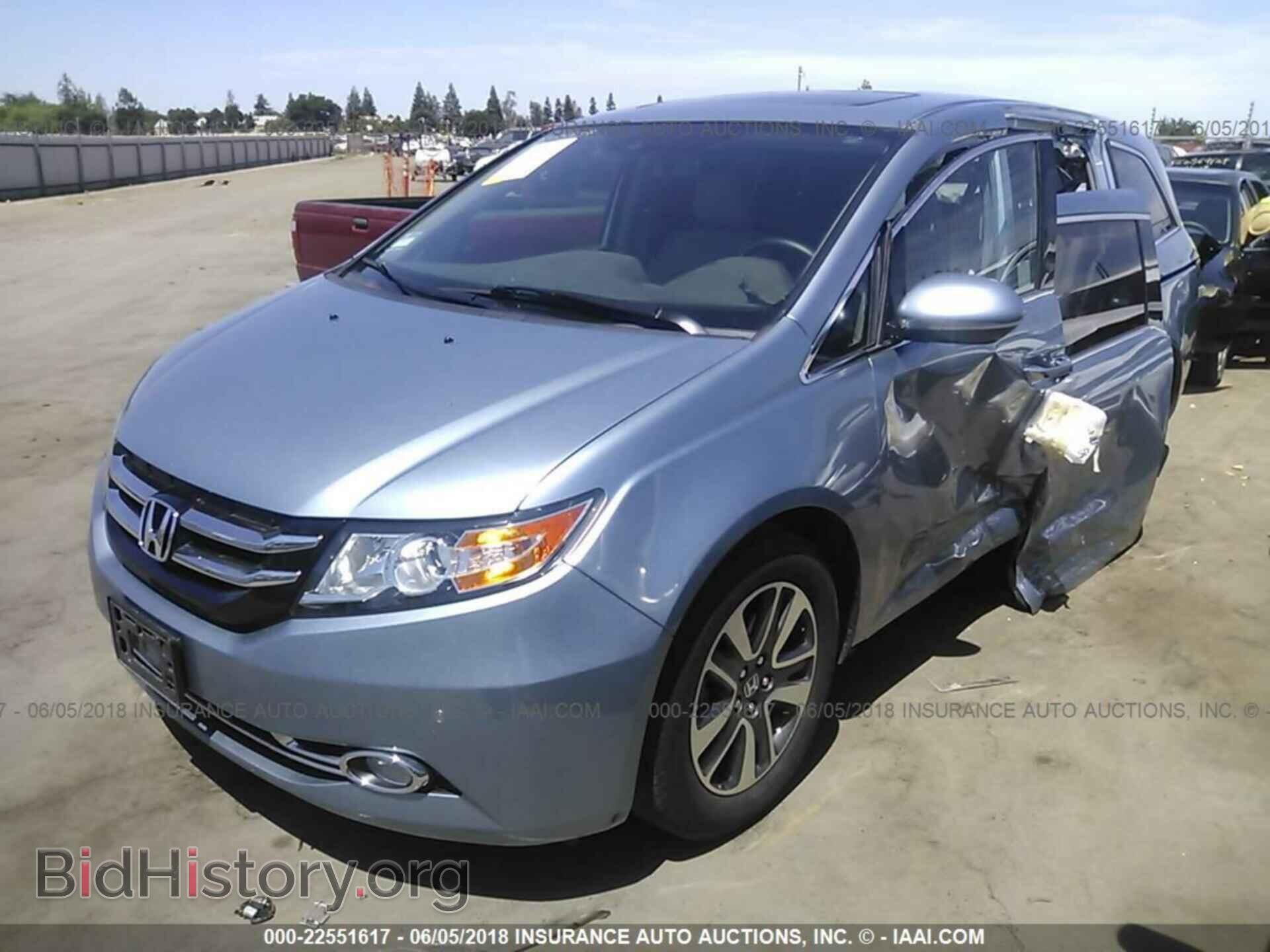 2014 Honda Odyssey - VIN: 5FNRL5H99EB112755 - Фото 2